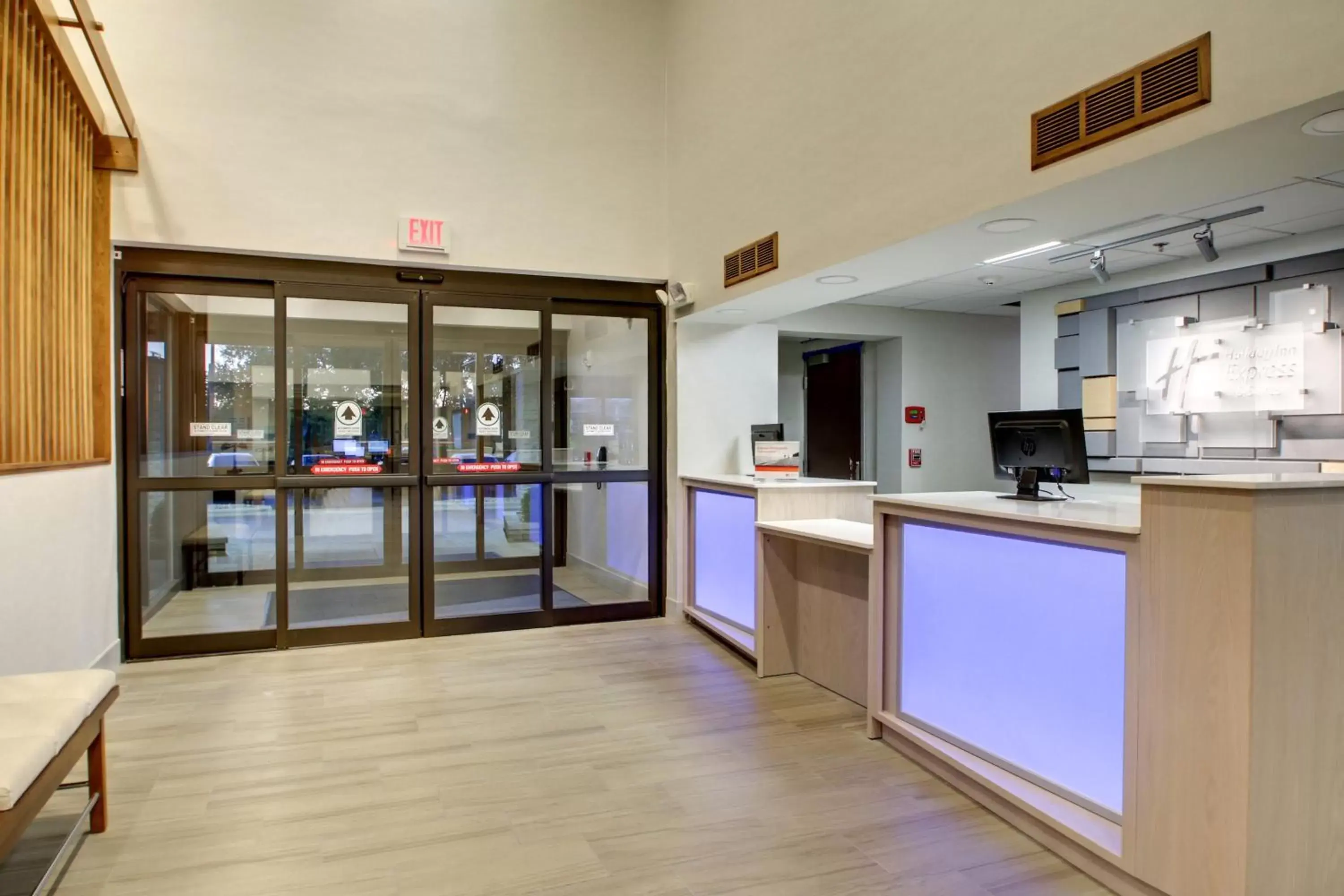 Property building, Lobby/Reception in Holiday Inn Express & Suites Aurora - Naperville, an IHG Hotel