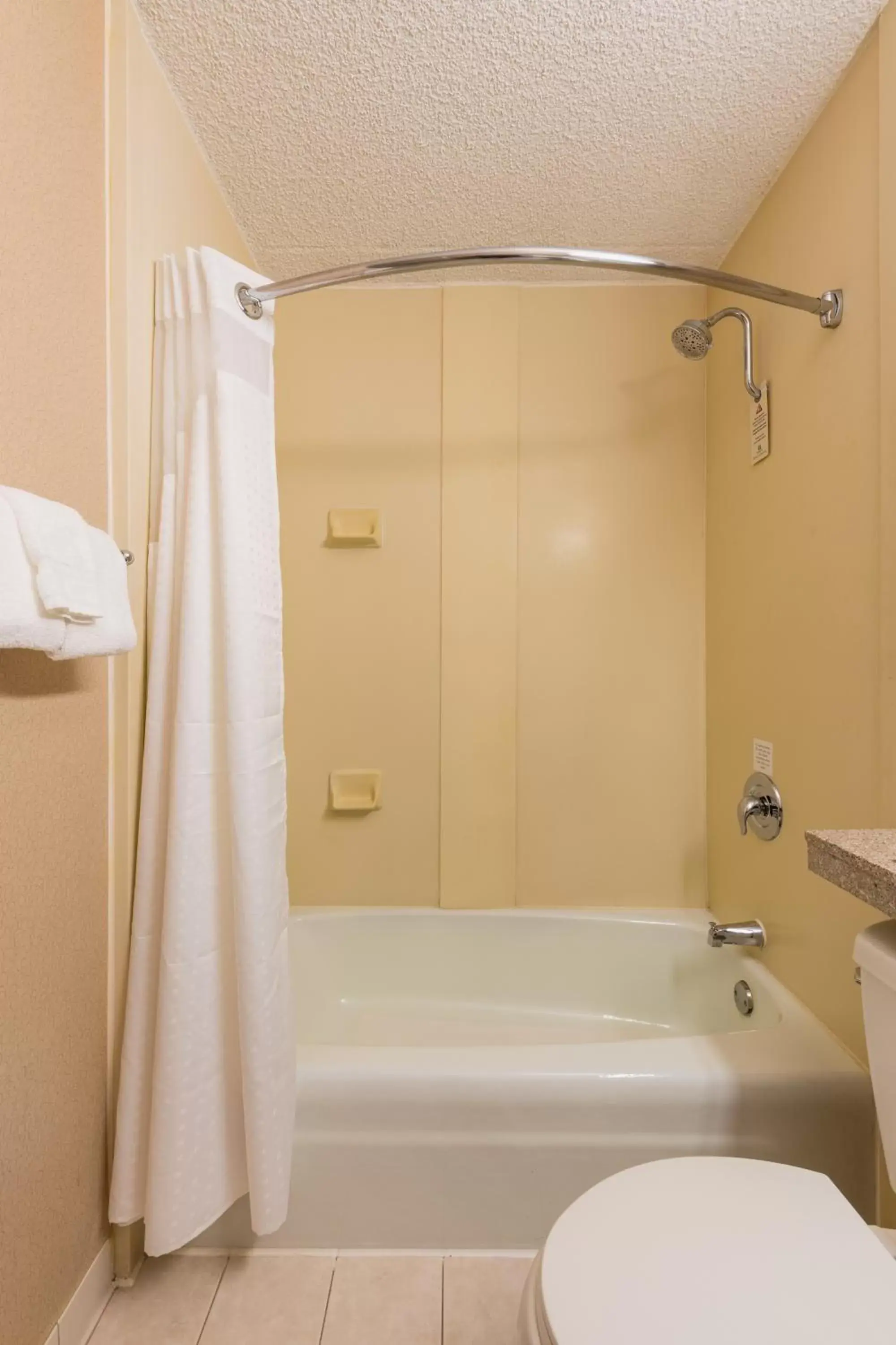 Queen Room - Non-Smoking in Holiday Inn South Plainfield-Piscataway, an IHG Hotel