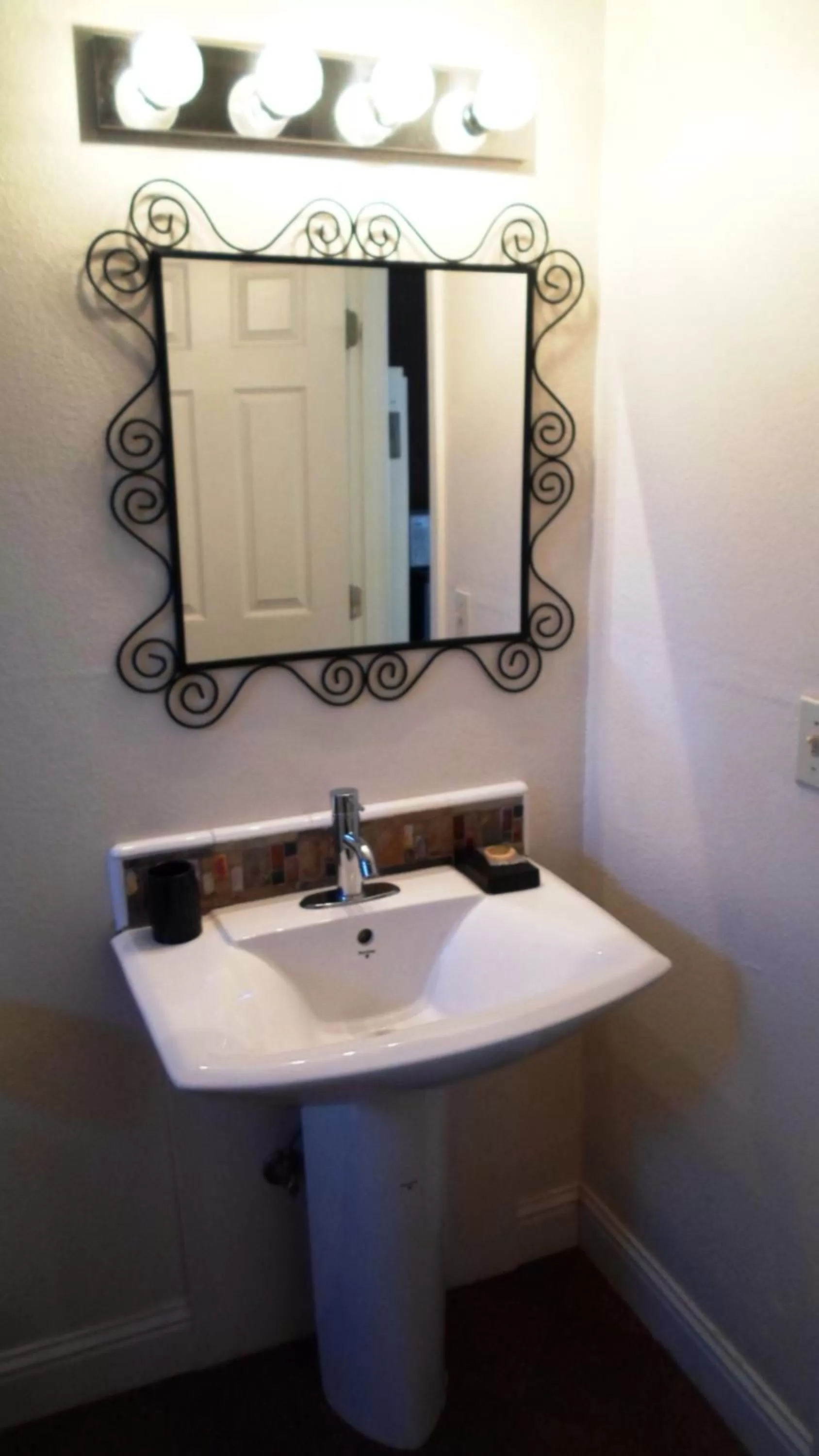 Bathroom in Paradice Motel