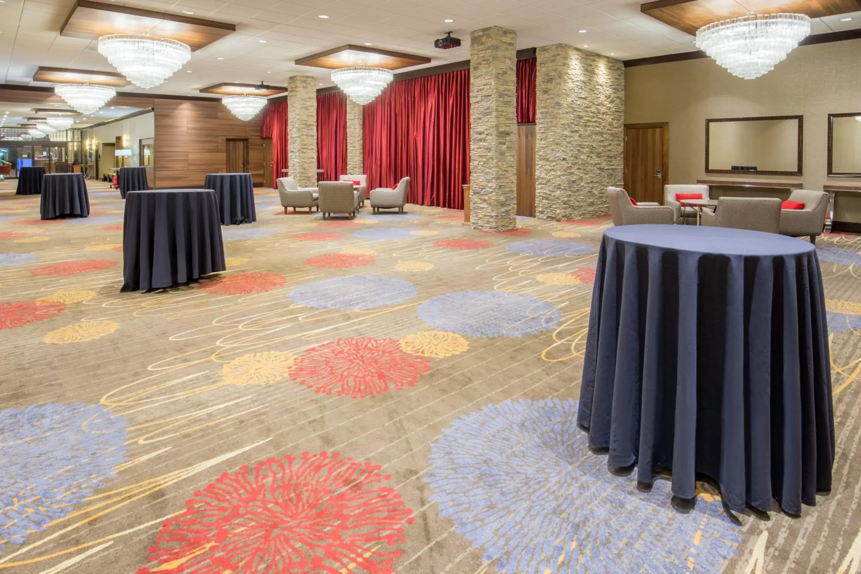 Restaurant/places to eat, Banquet Facilities in Crowne Plaza Hotel Foster City-San Mateo, an IHG Hotel