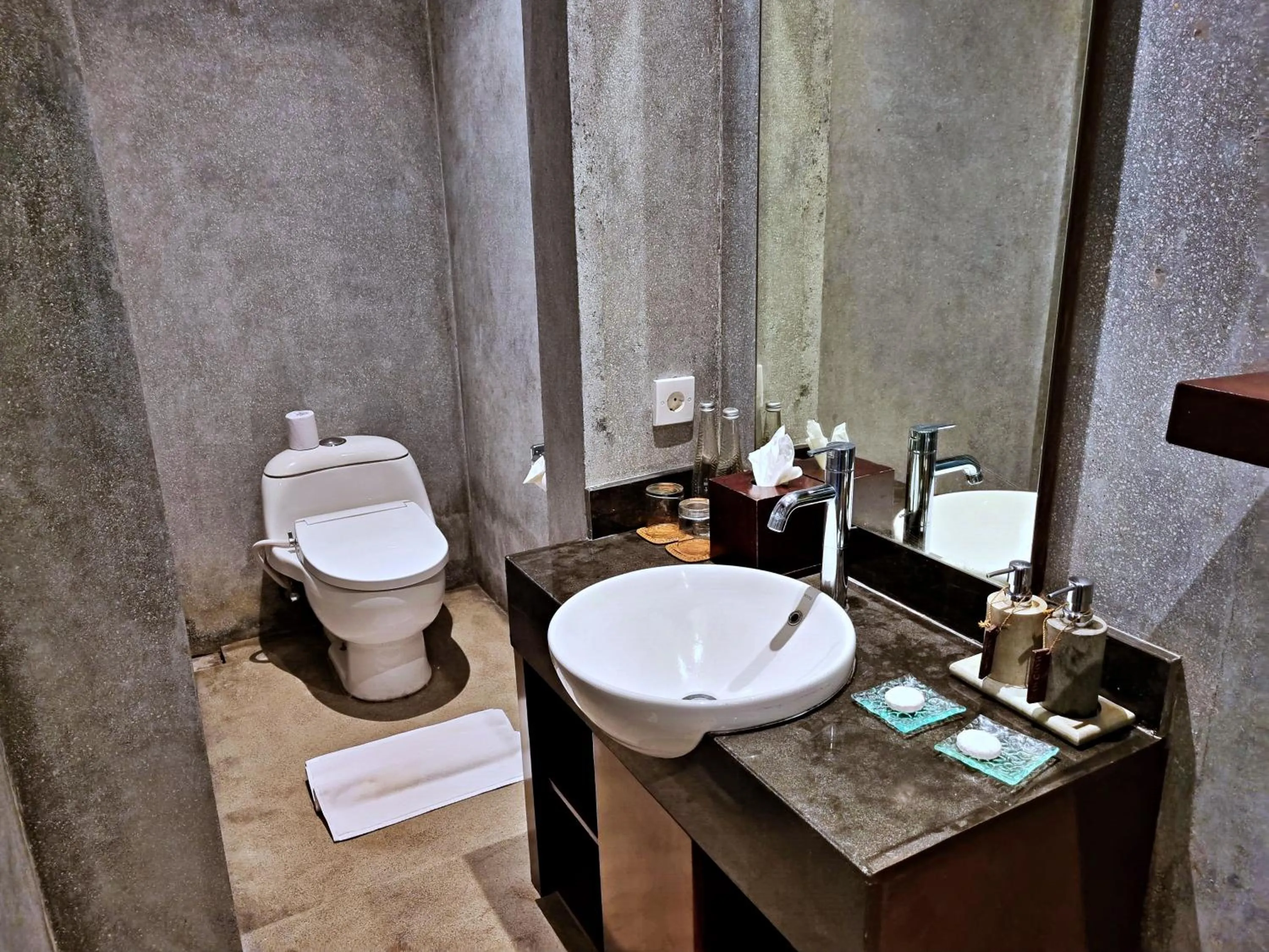 Toilet in BeingSattvaa Luxury Ubud