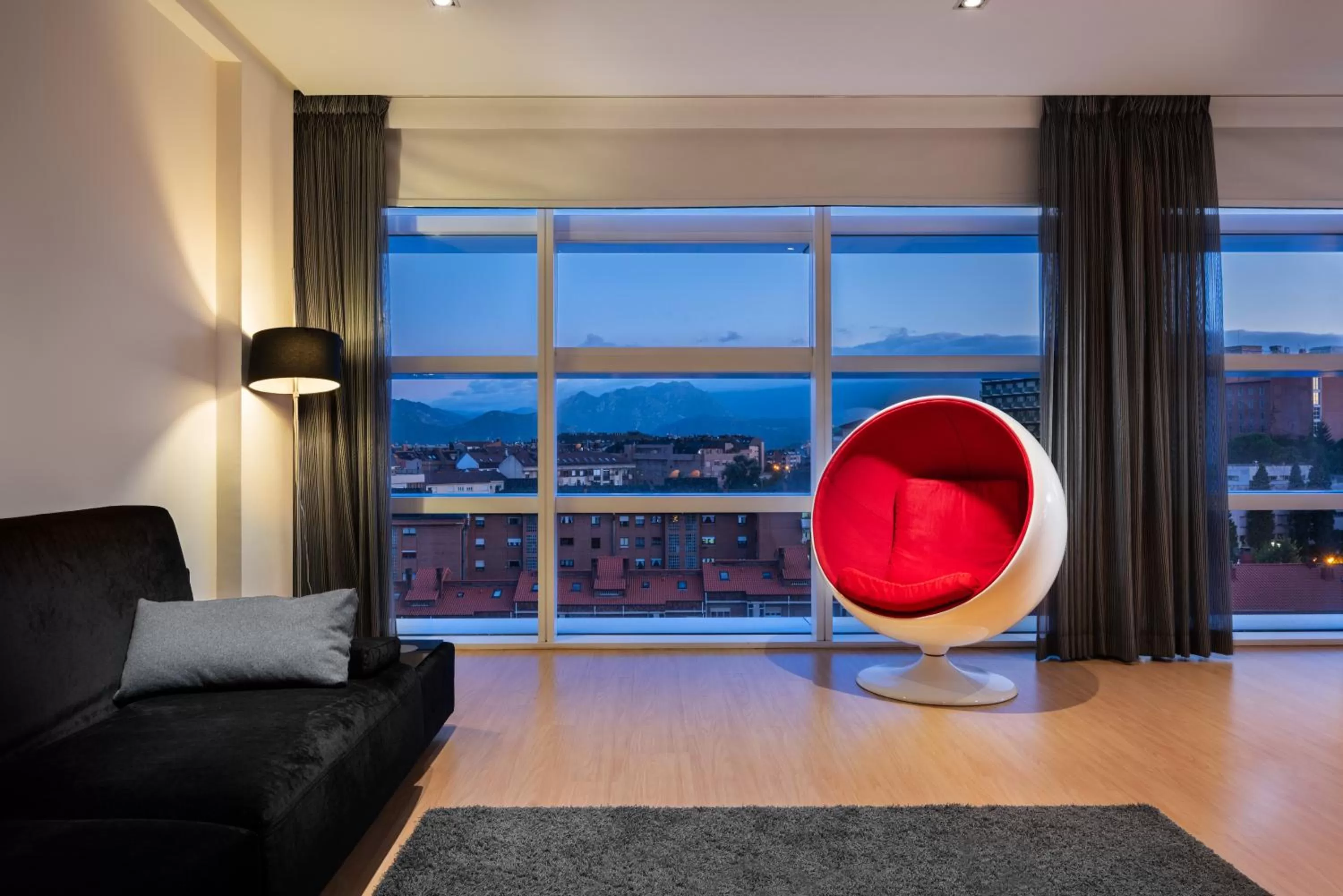 Living room in Eurostars Palacio de Cristal