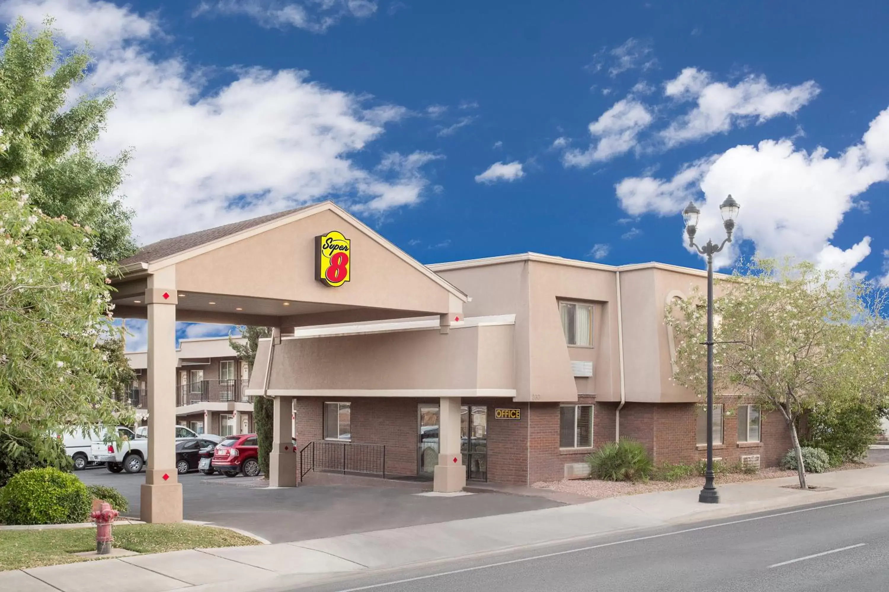 Property building in Super 8 by Wyndham St. George UT Property building in Super 8 by Wyndham St. George UT