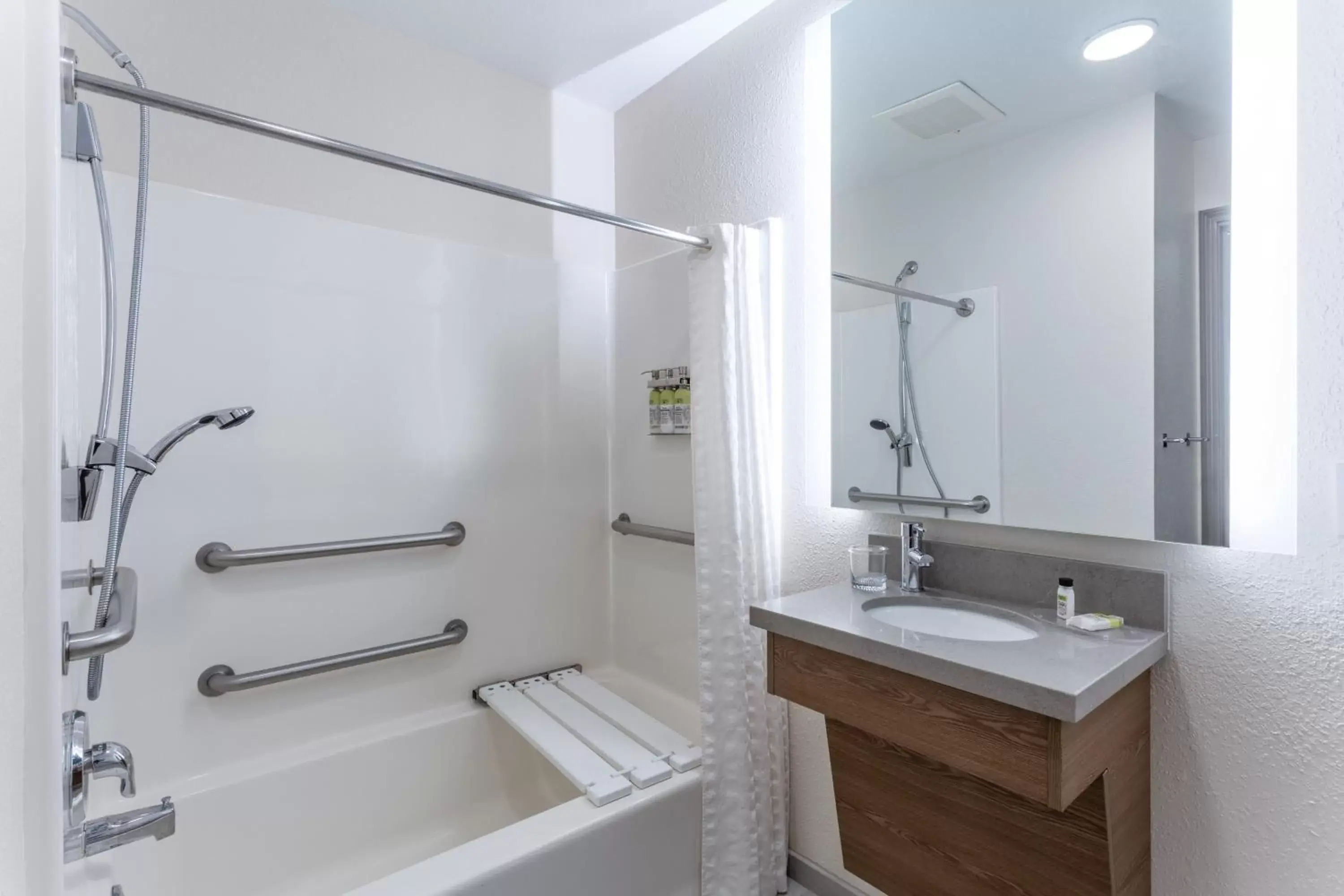 Photo of the whole room, Bathroom in Candlewood Suites Ofallon, Il - St. Louis Area, an IHG Hotel