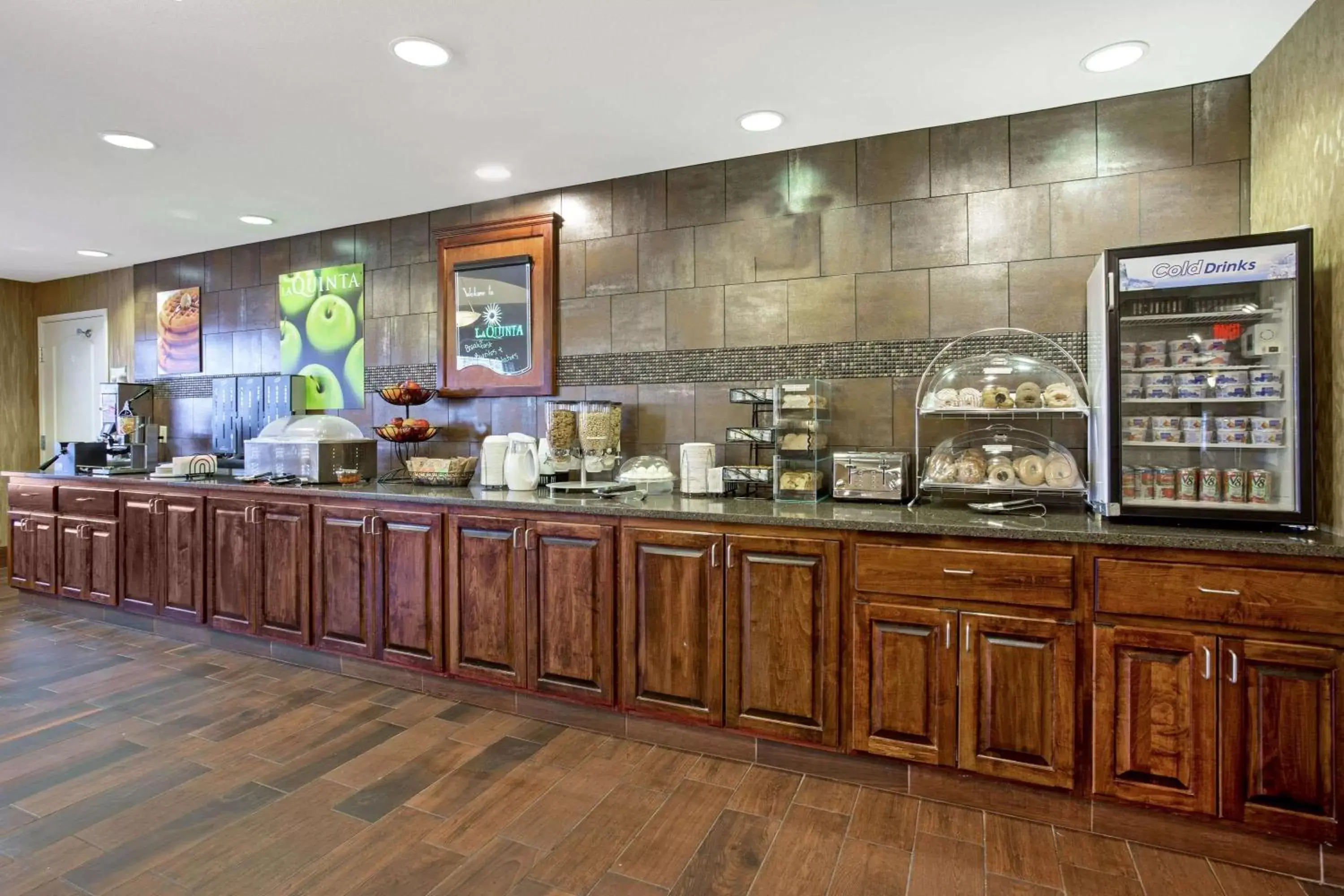 Restaurant/places to eat in La Quinta by Wyndham Dickinson Restaurant/places to eat in La Quinta by Wyndham Dickinson