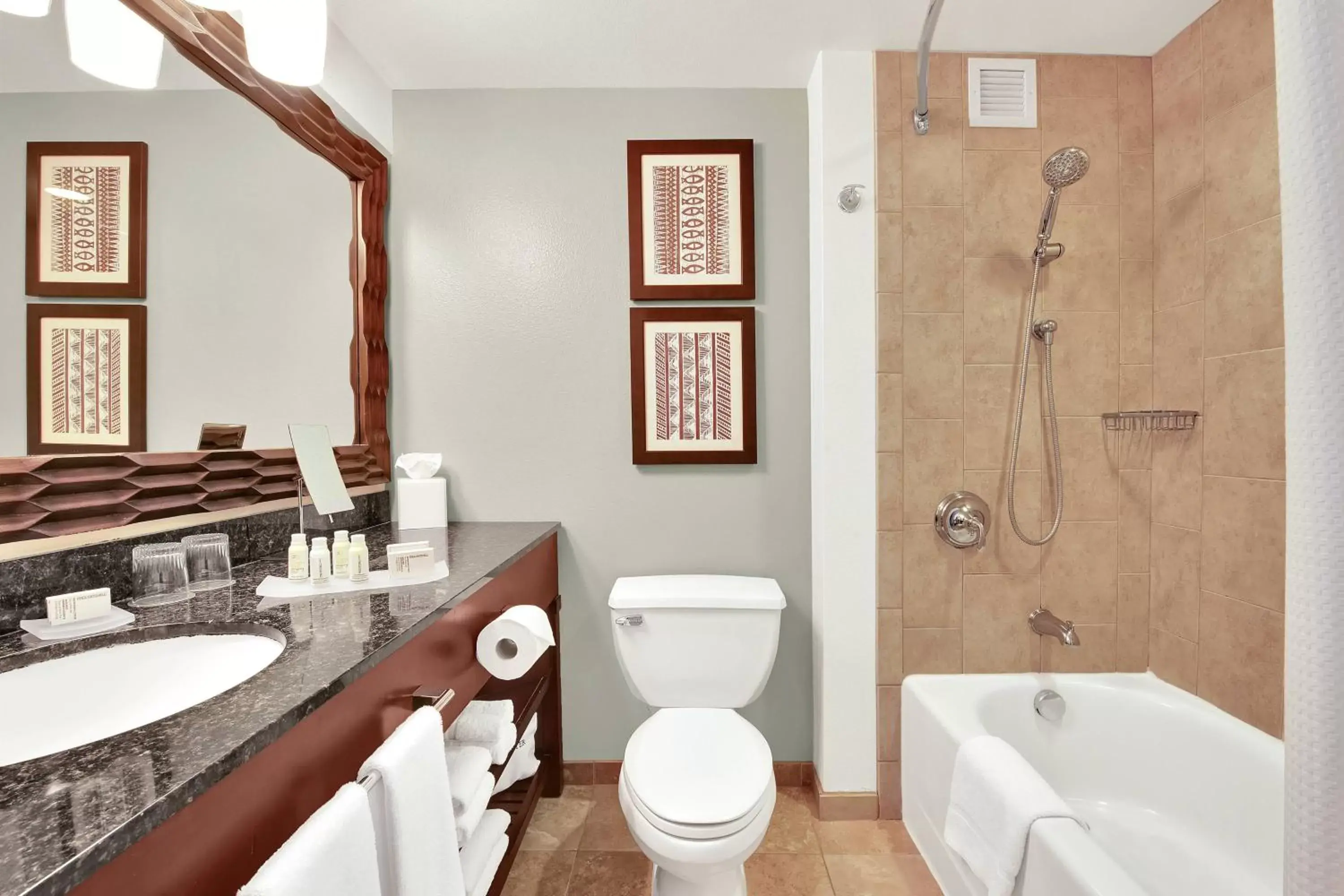 Bathroom in Courtyard by Marriott King Kamehameha's Kona Beach Hotel