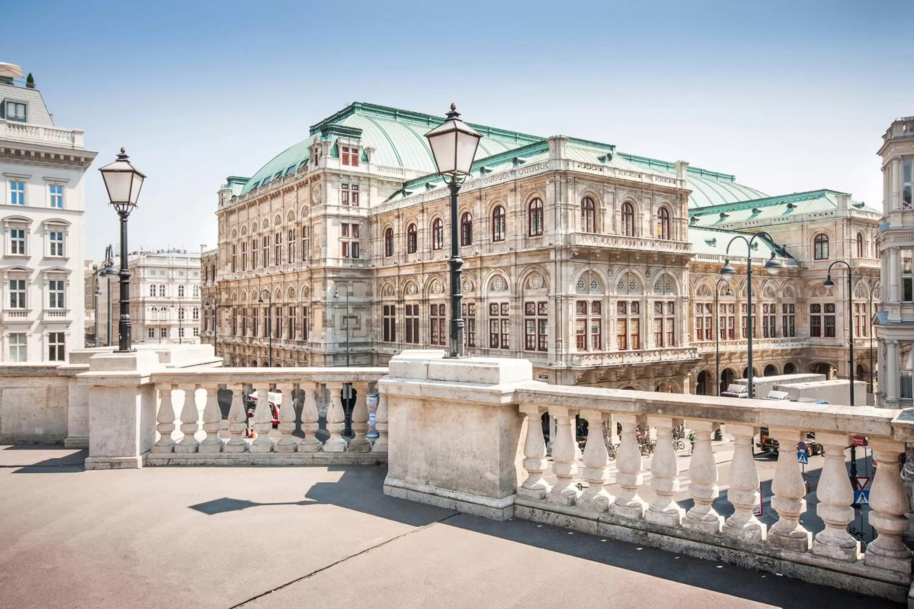 Nearby landmark, Property Building in Grand Hotel Wien
