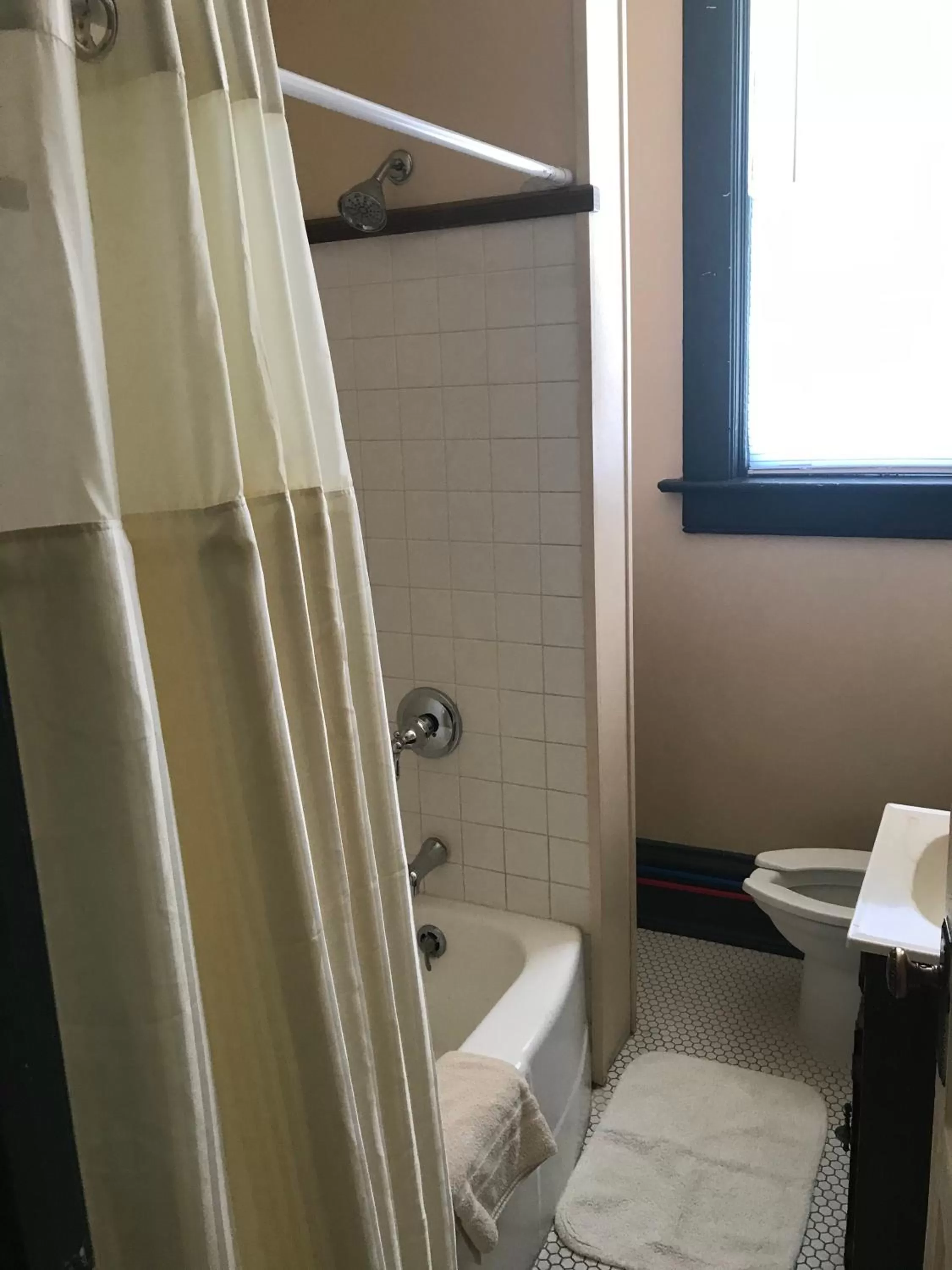 Classic Quadruple Room in Historic Franklin Hotel