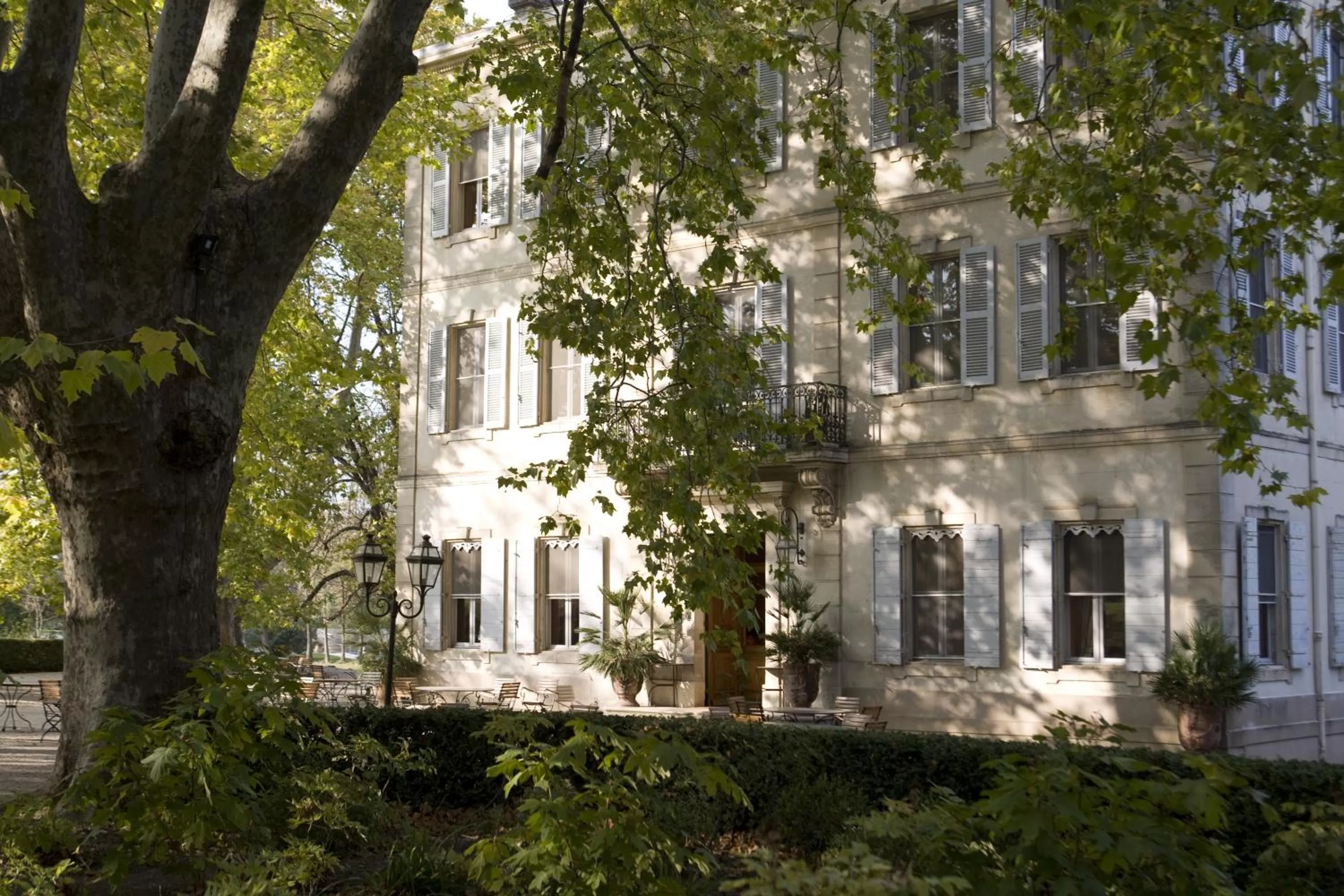 Facade/entrance in Hotel Château Des Alpilles