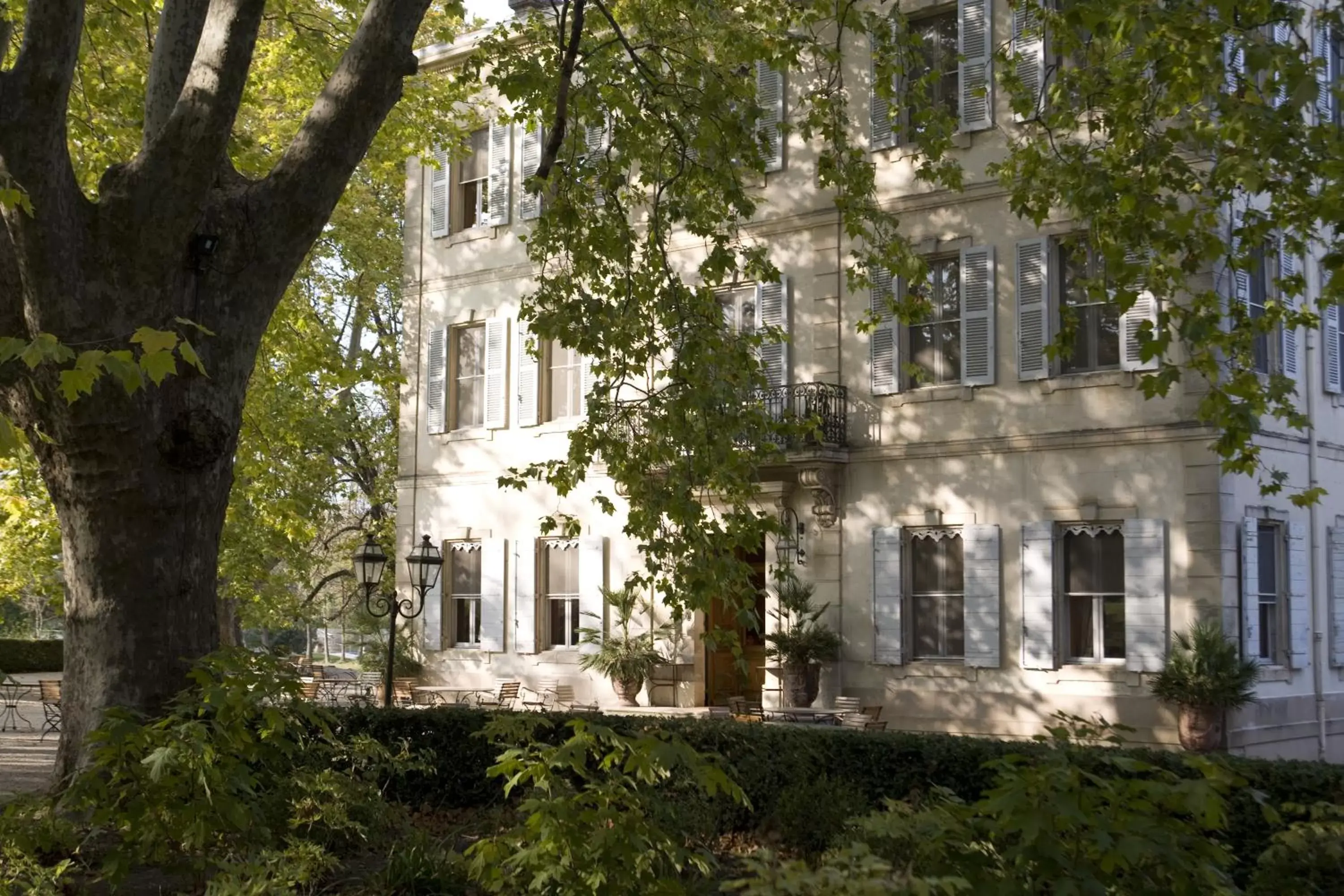 Facade/entrance, Property Building in Hotel Château Des Alpilles