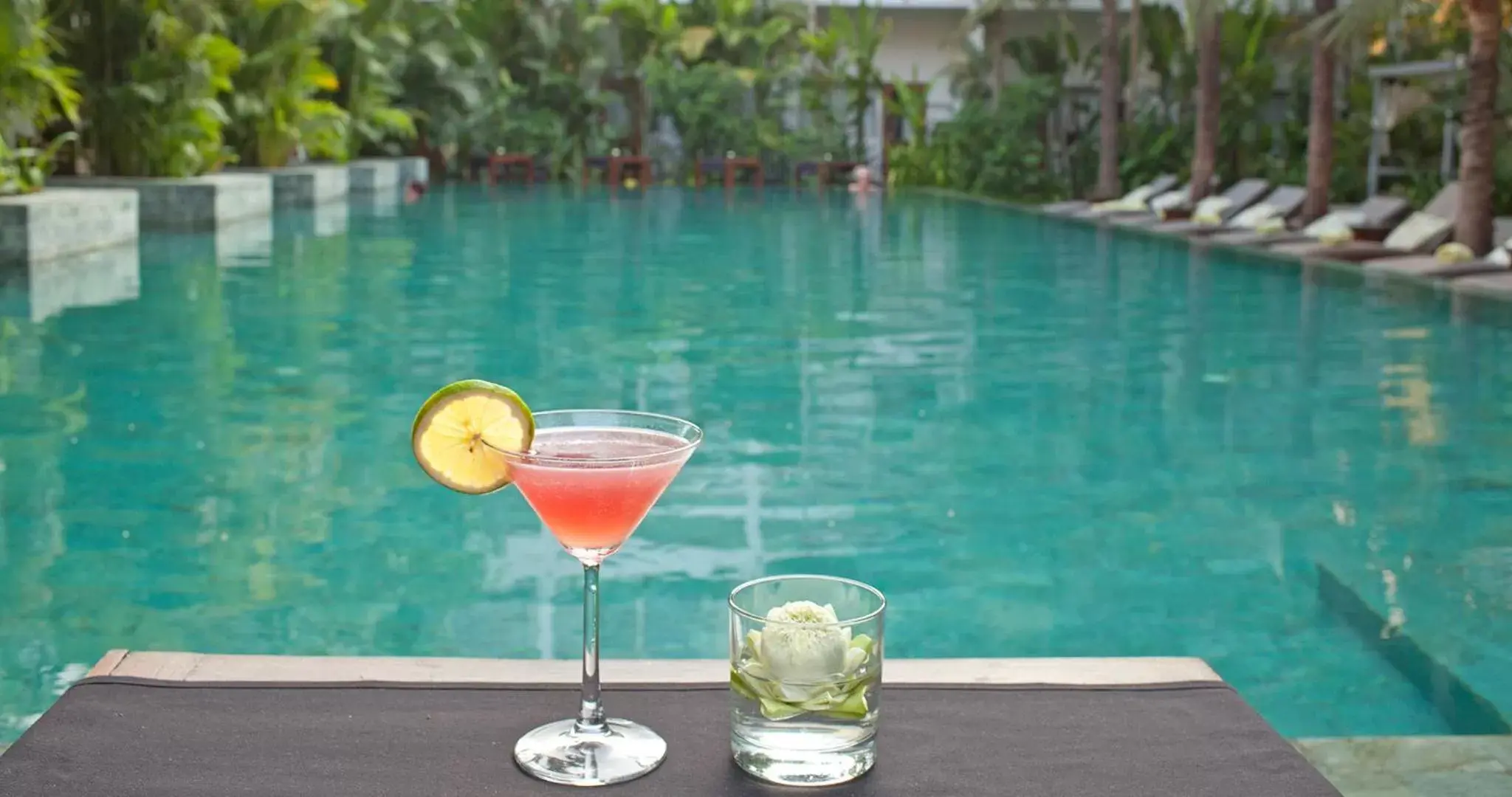 Alcoholic drinks, Swimming Pool in Plantation Urban Resort & Spa