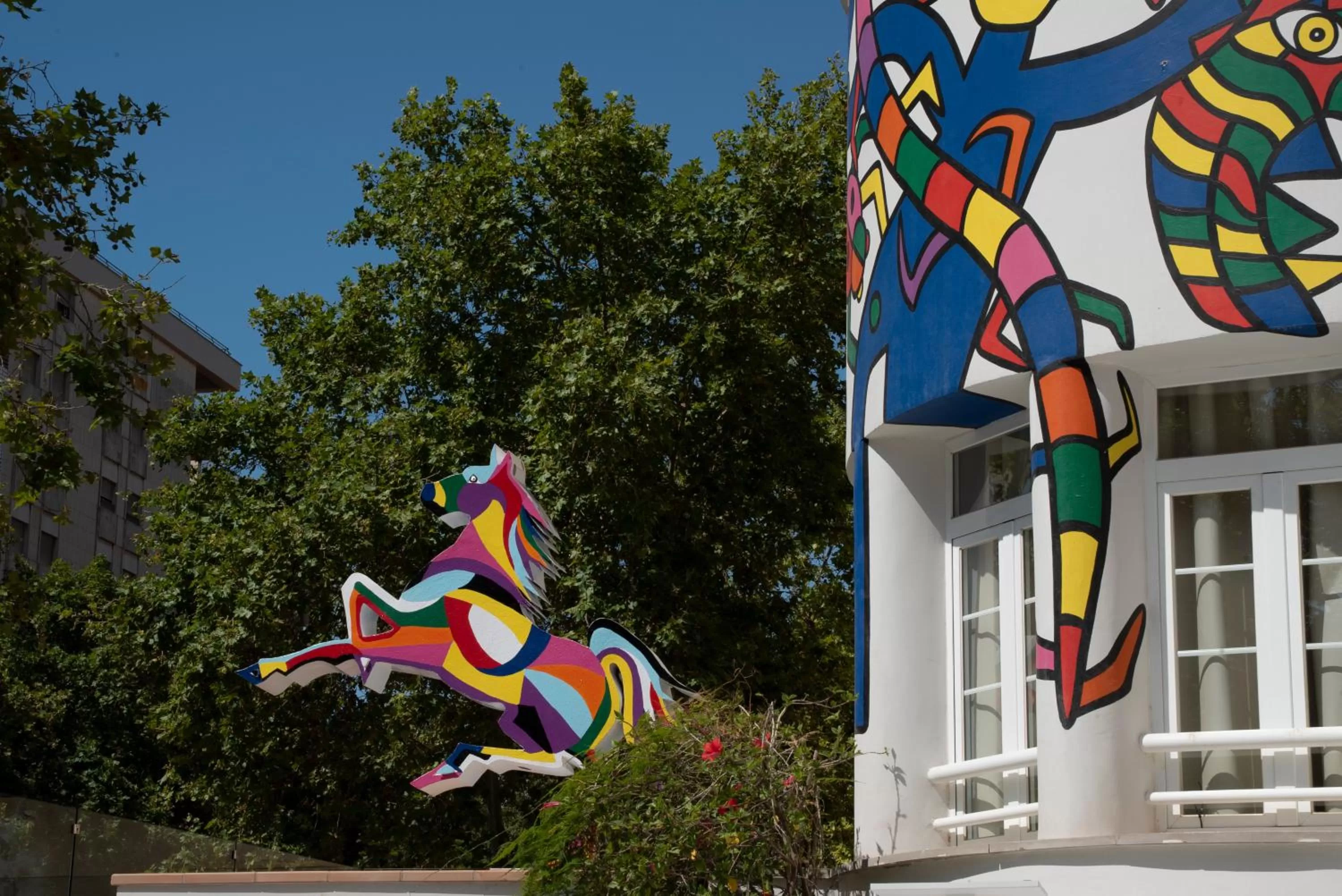 Property building in Hotel Artmadams