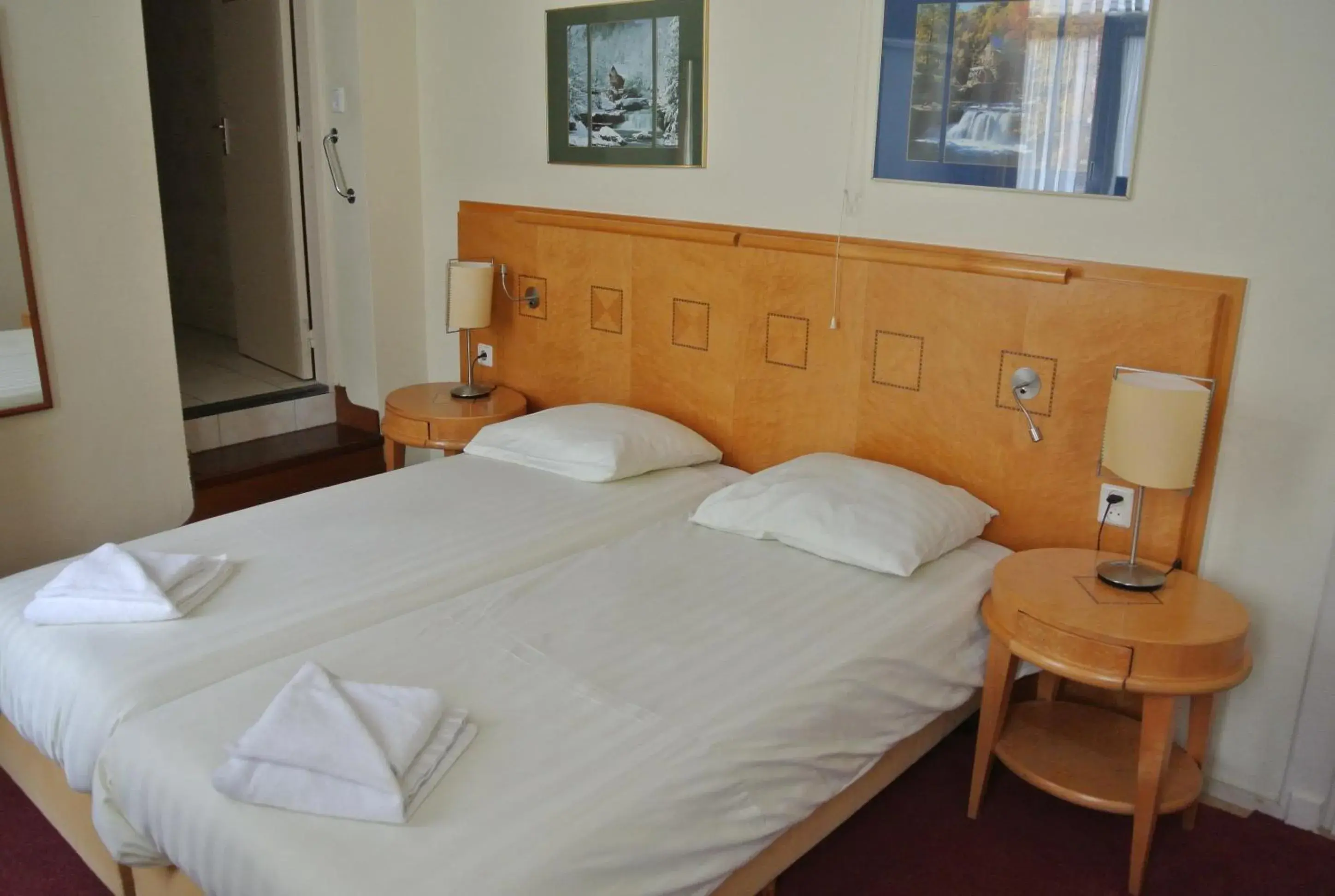 Bedroom, Bed in Hotel 2000 Valkenburg