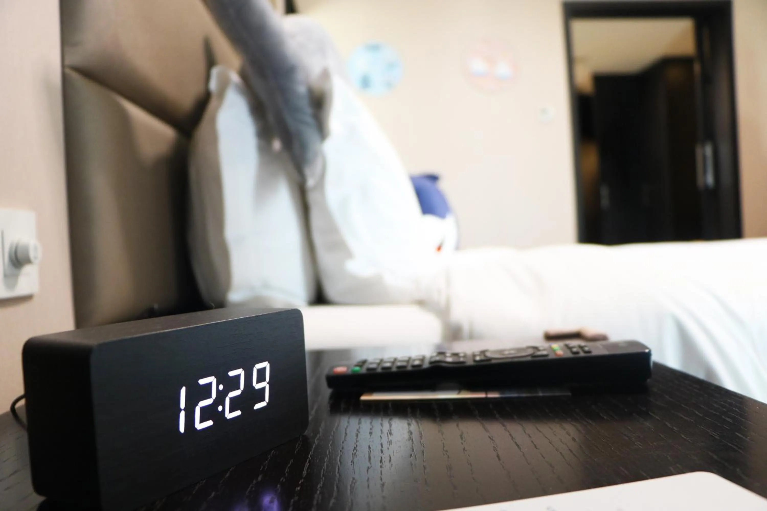 Photo of the whole room, Bed in Crowne Plaza Shanghai Xiayang Lake by IHG