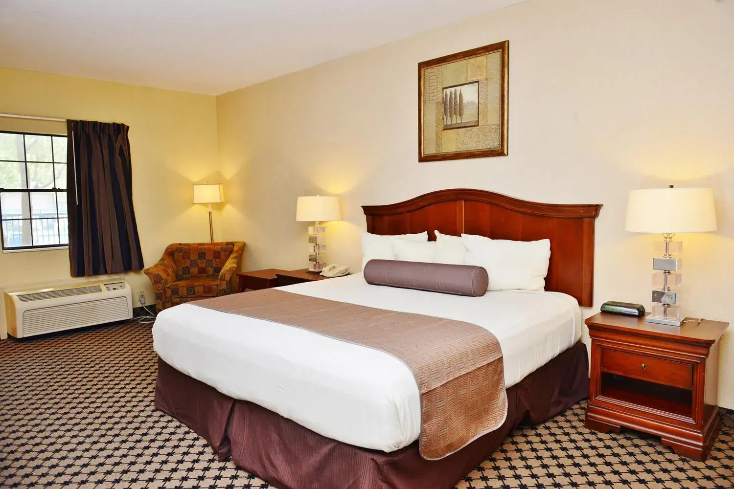 Bed in Americas Best Value Inn - Tunica Resort