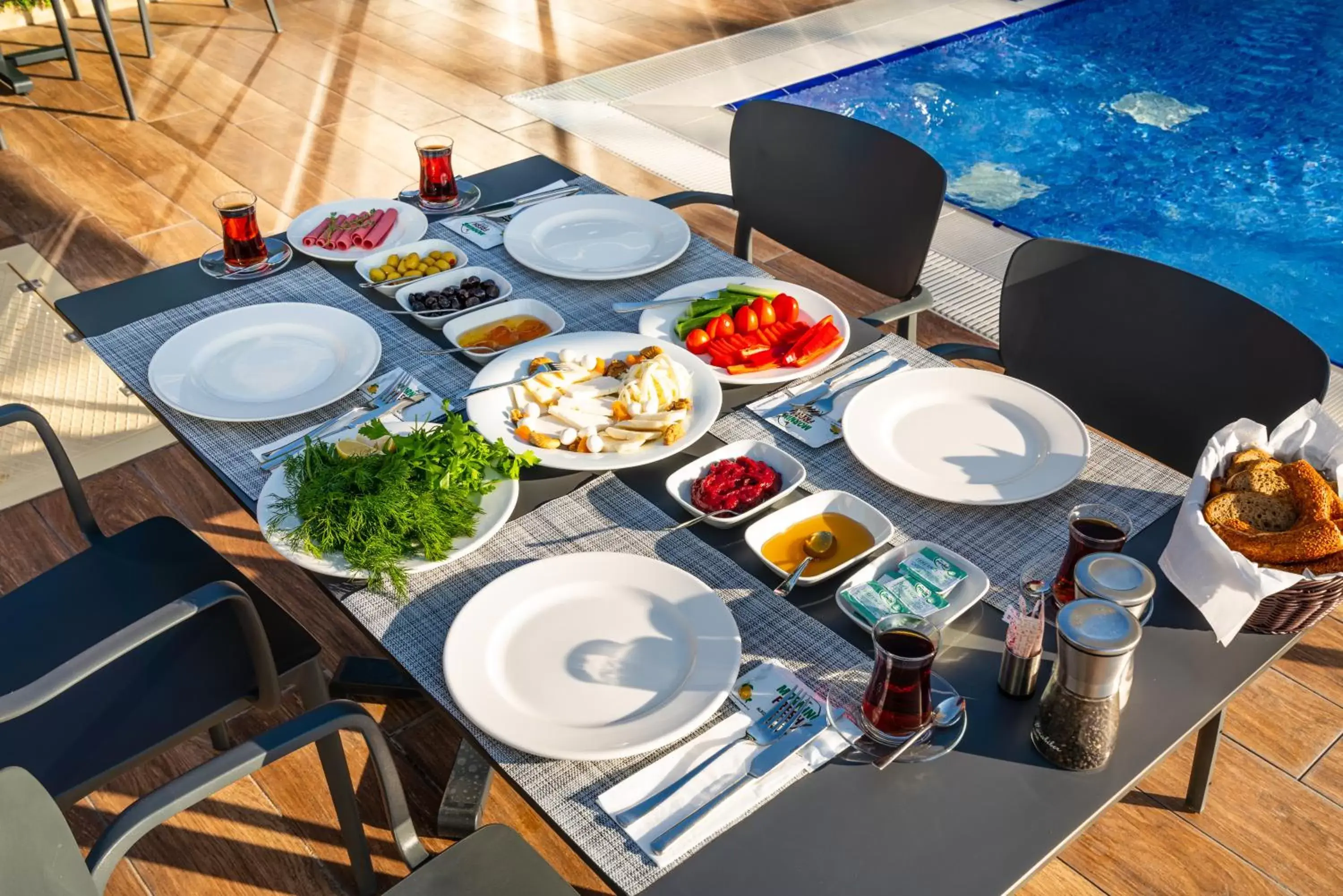 Restaurant/places to eat in Veranda Suites Restaurant/places to eat in Veranda Suites