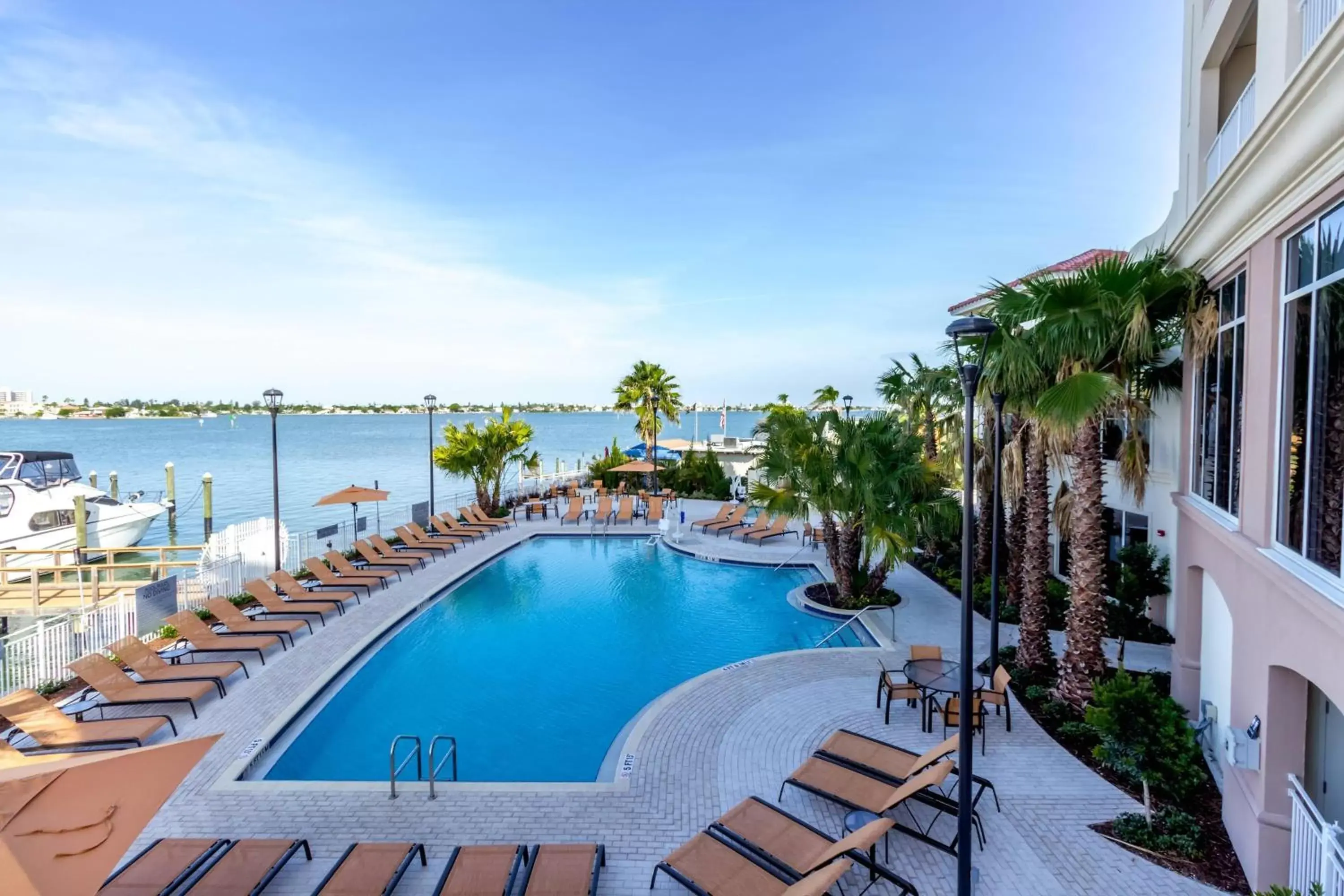 Swimming pool, Pool View in Courtyard by Marriott St. Petersburg Clearwater/Madeira Beach