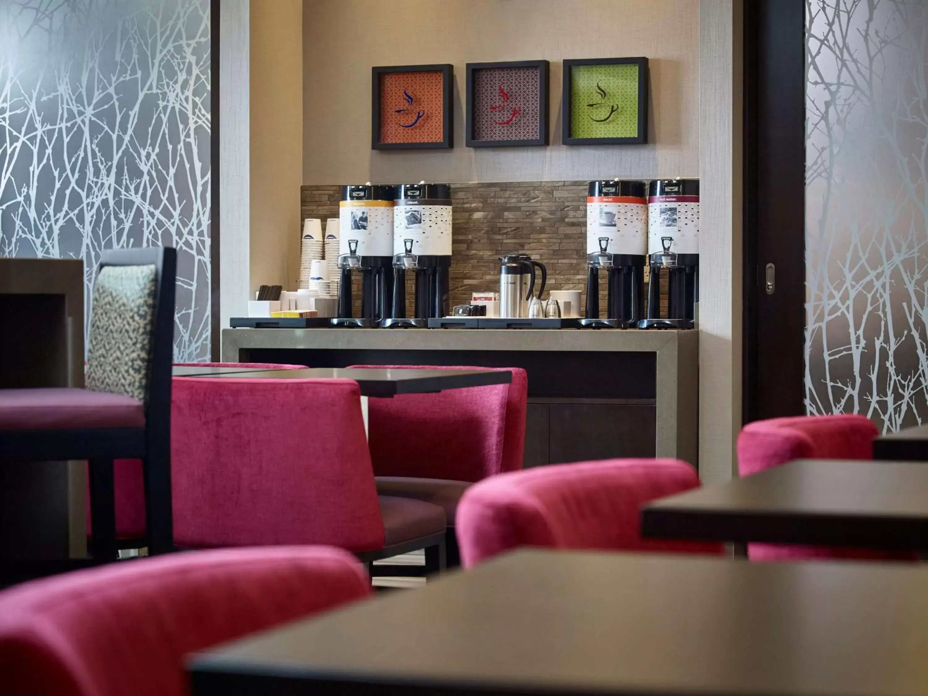 Restaurant/places to eat in Hampton Inn by Hilton Timmins