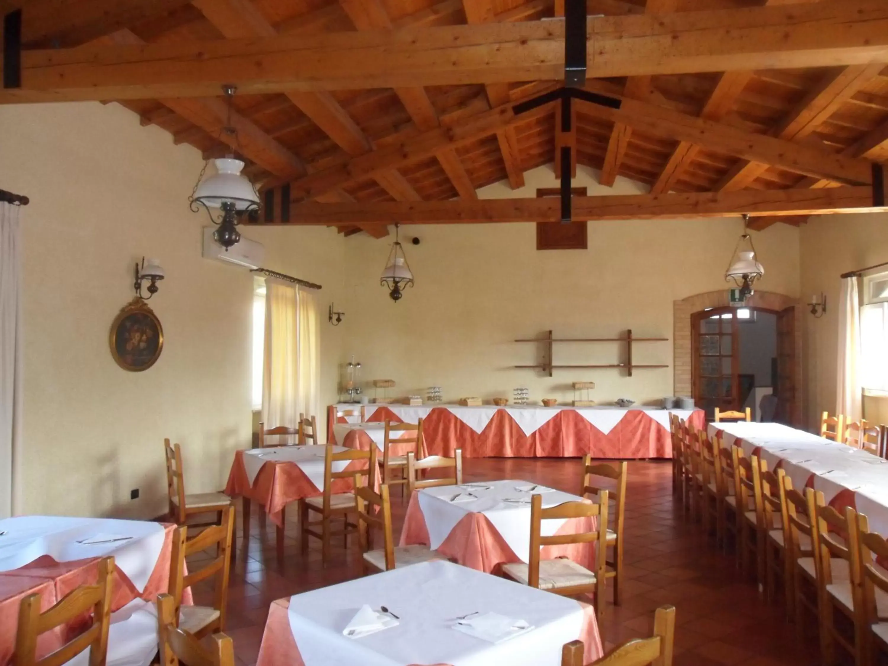Restaurant/Places to Eat in Fattoria Cerreto