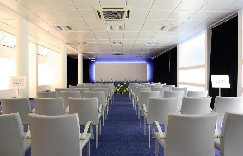 Meeting/conference room in Hotel Villa Giulietta