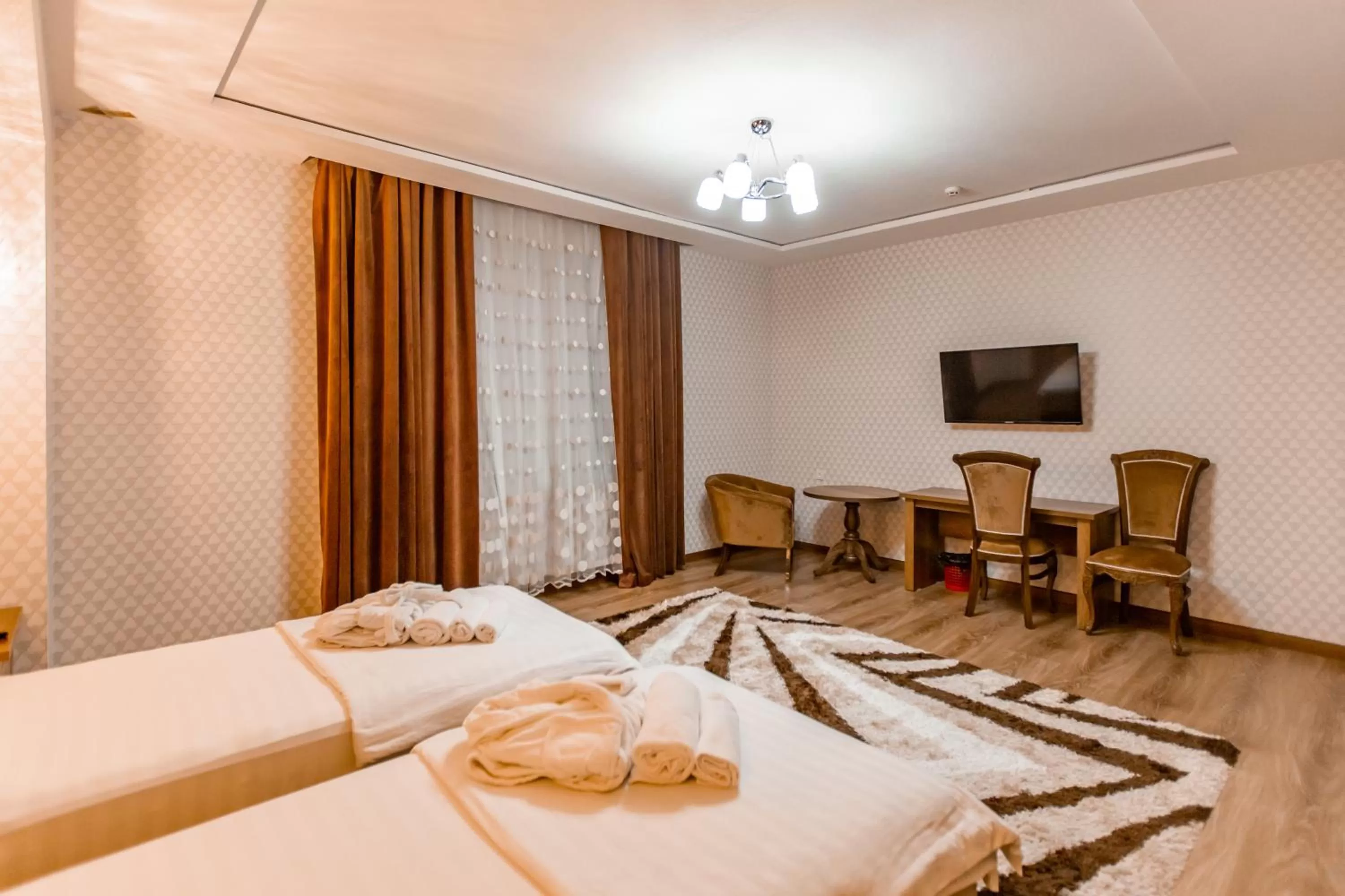 Deluxe Double Room in OydinPlaza Hotel