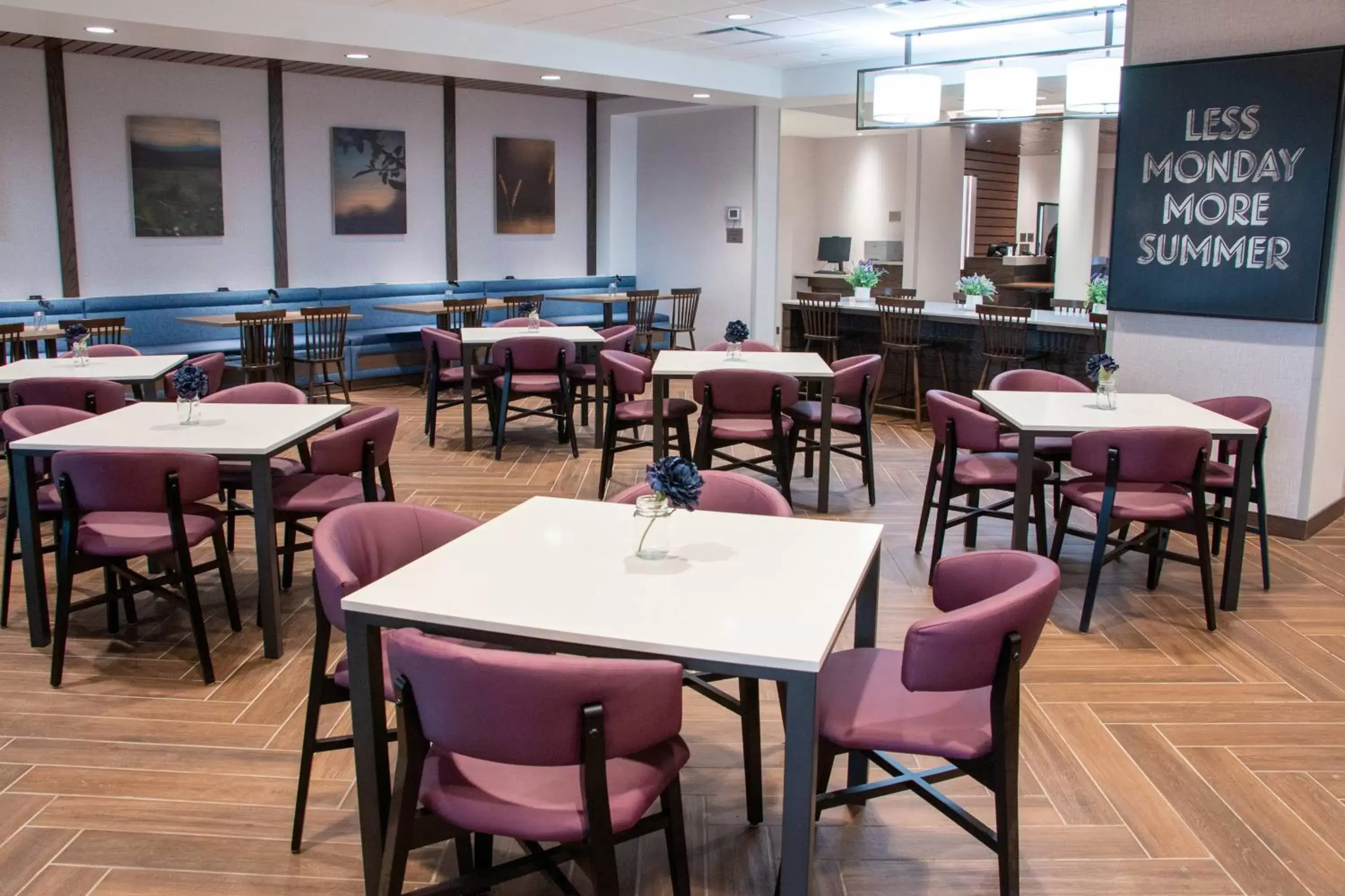 Breakfast, Restaurant/Places to Eat in Fairfield Inn & Suites by Marriott Davenport Quad Cities