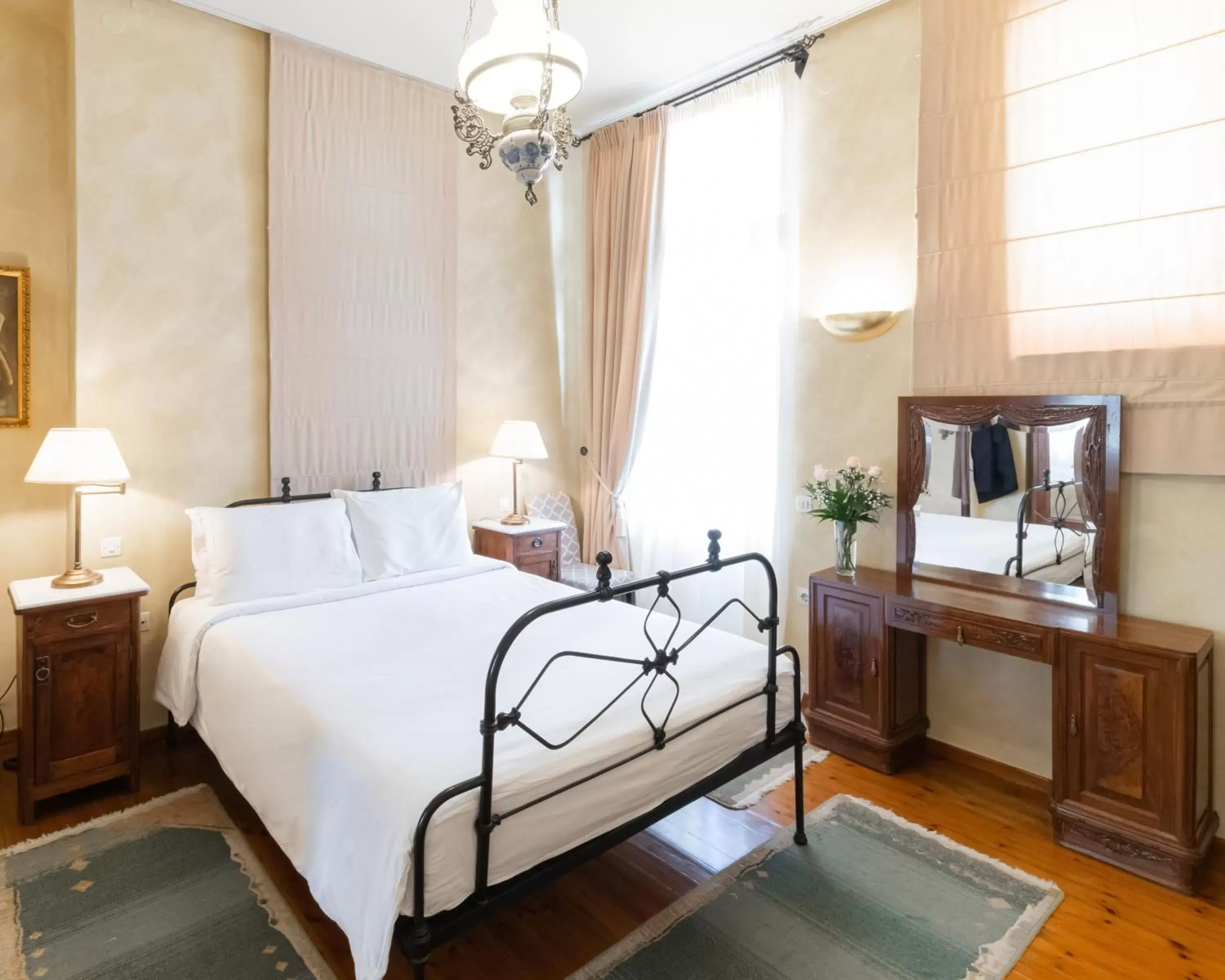 Bedroom, Bed in Nafsimedon Hotel