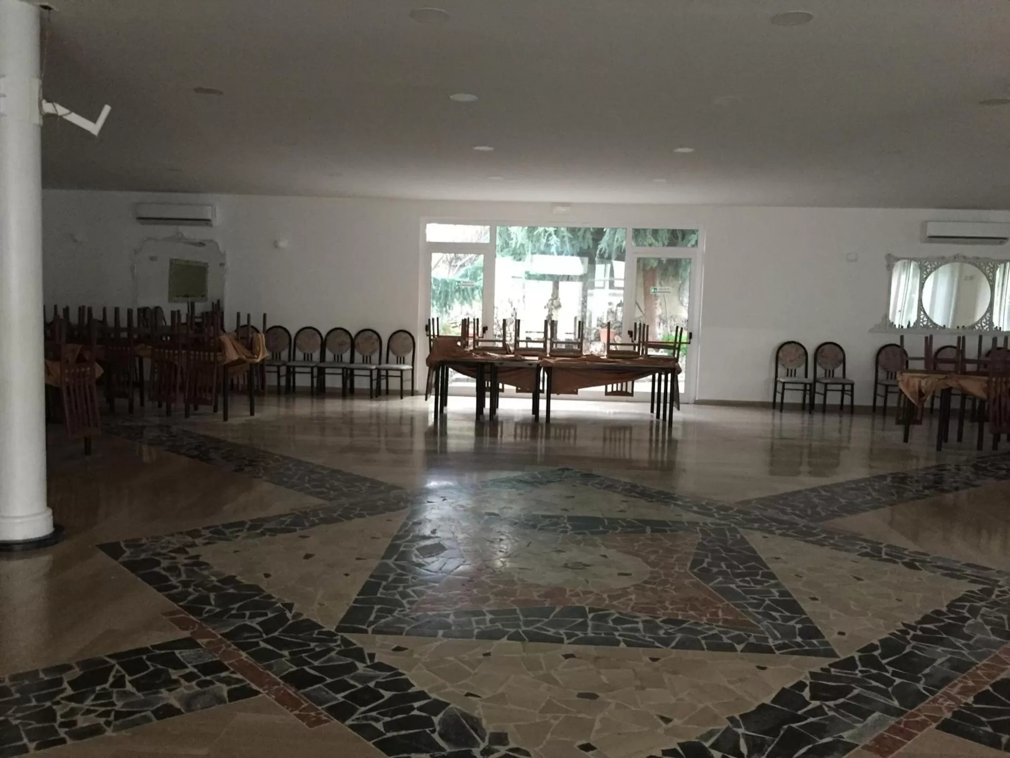 Restaurant/places to eat in Torre Balzano B&B