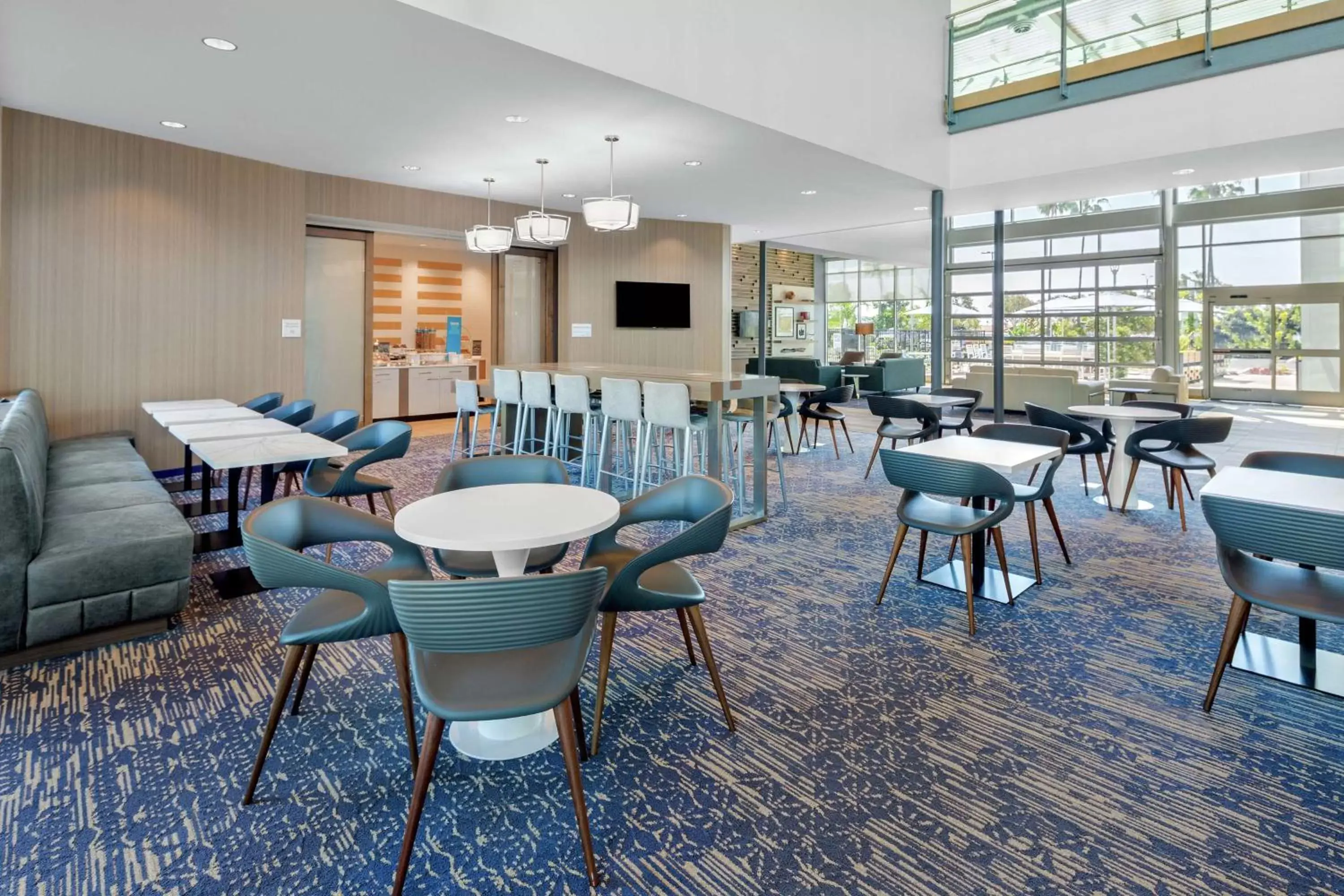 Lobby or reception, Restaurant/Places to Eat in Hampton Inn & Suites San Diego Airport Liberty Station