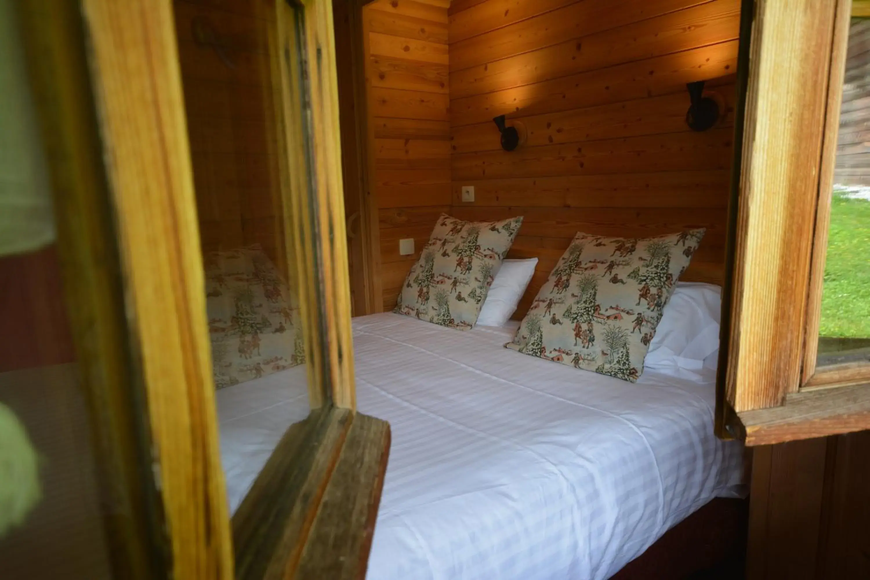 Bedroom, Bed in Le Relais Du Mont Blanc