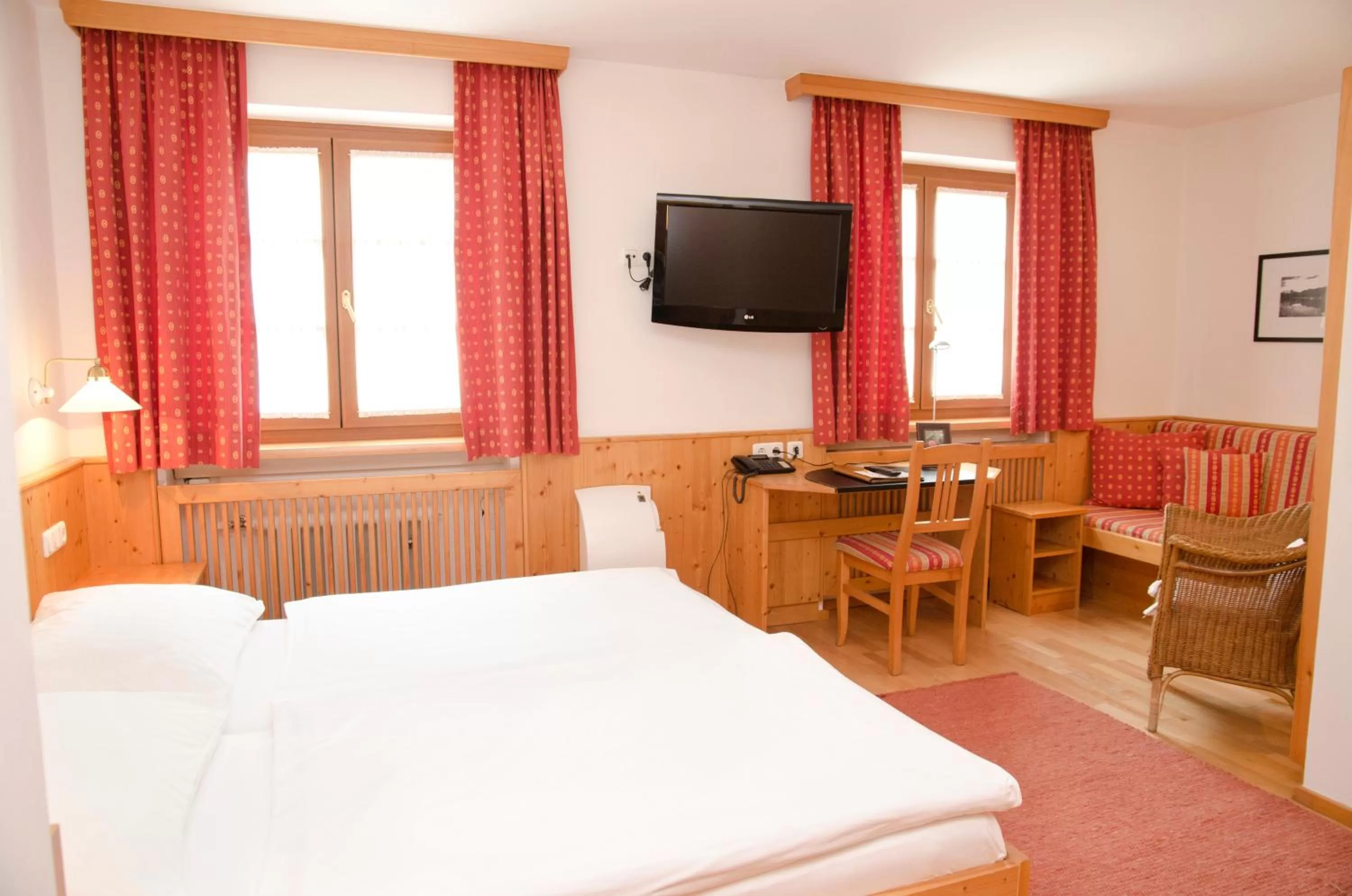 Bed in Hotel Gasthof König