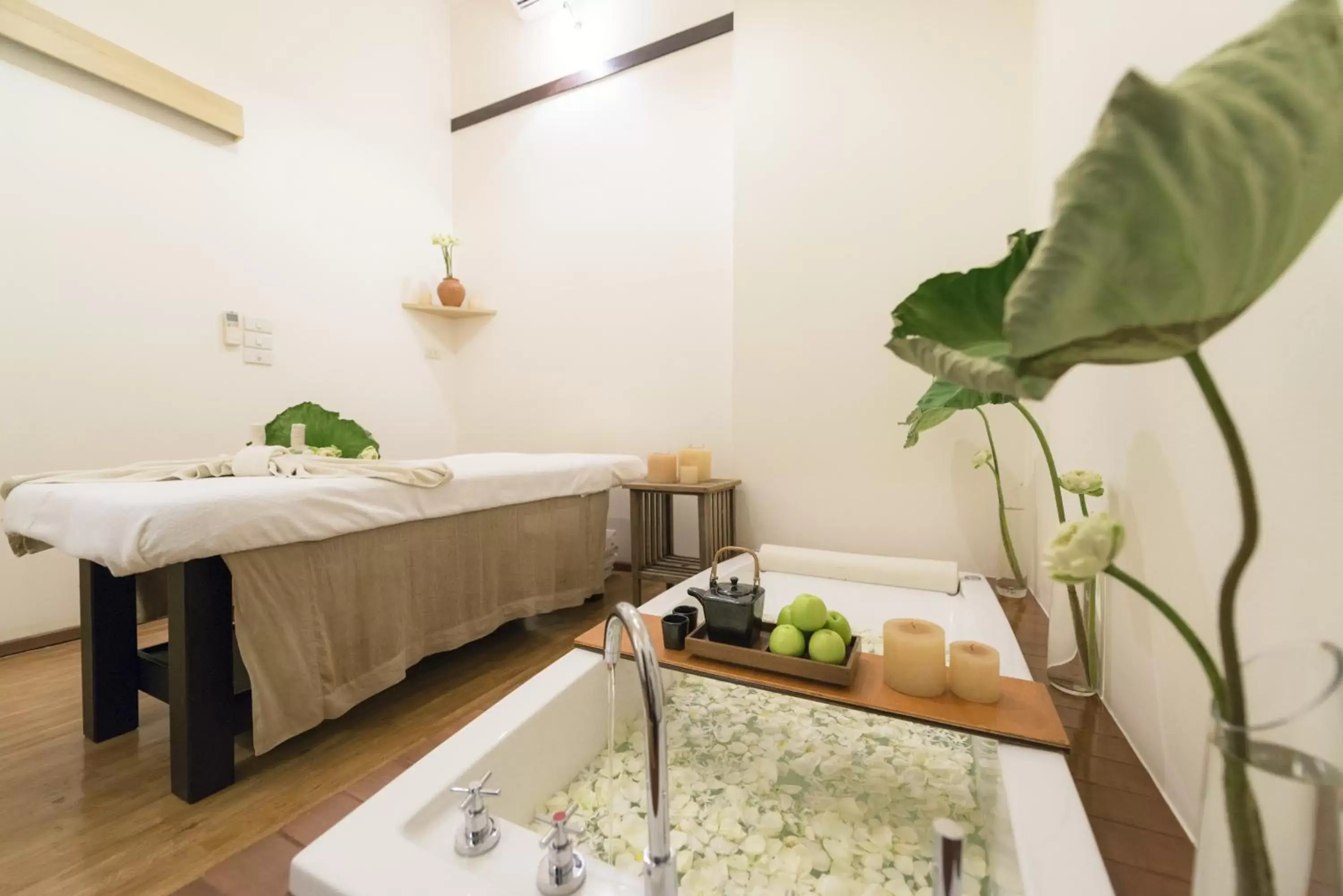 Spa and wellness centre/facilities in The Sea Koh Samui Resort and Residences by Tolani Spa and wellness centre/facilities in The Sea Koh Samui Resort and Residences by Tolani