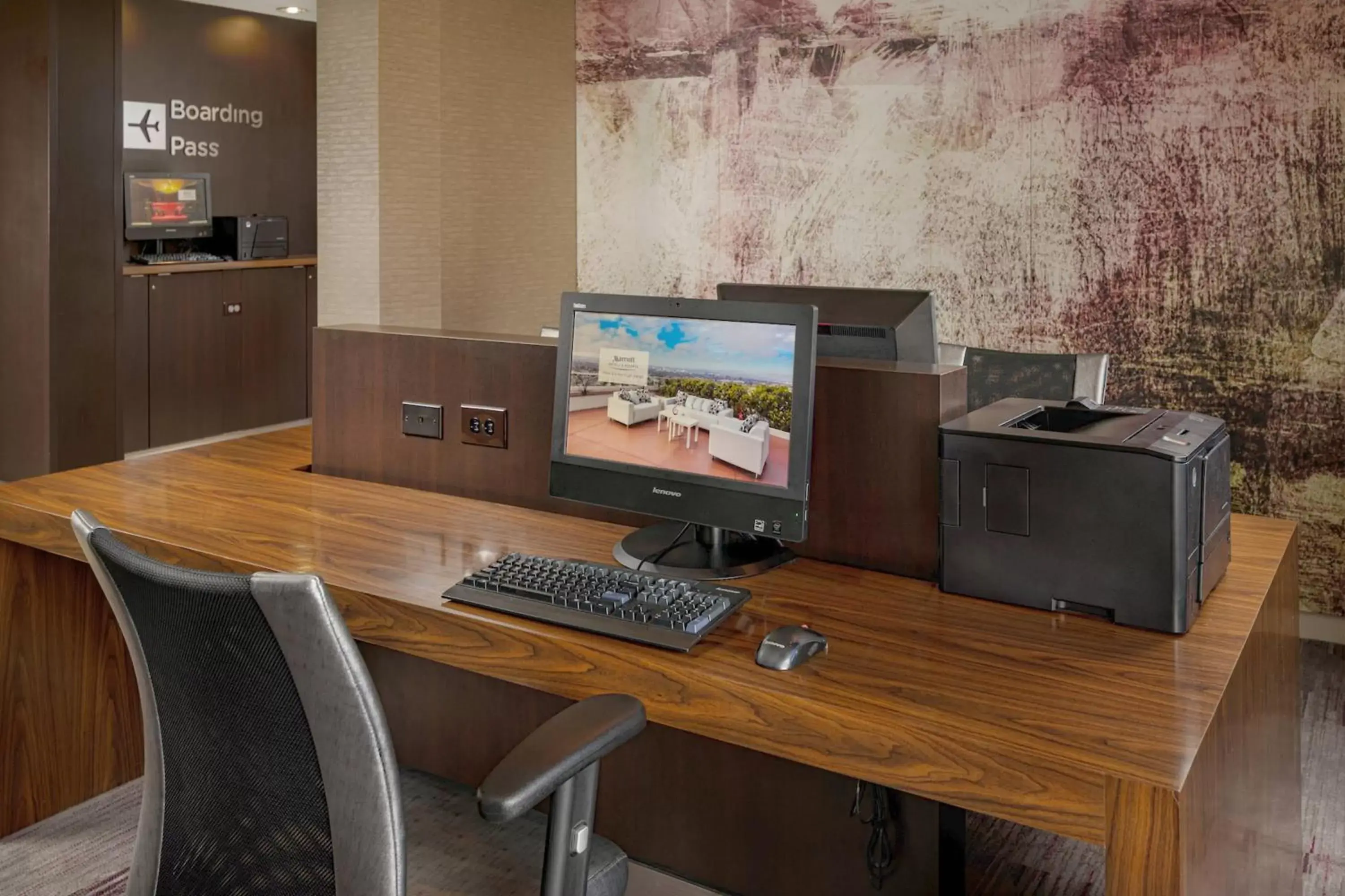 Business facilities in Courtyard by Marriott New Haven Orange