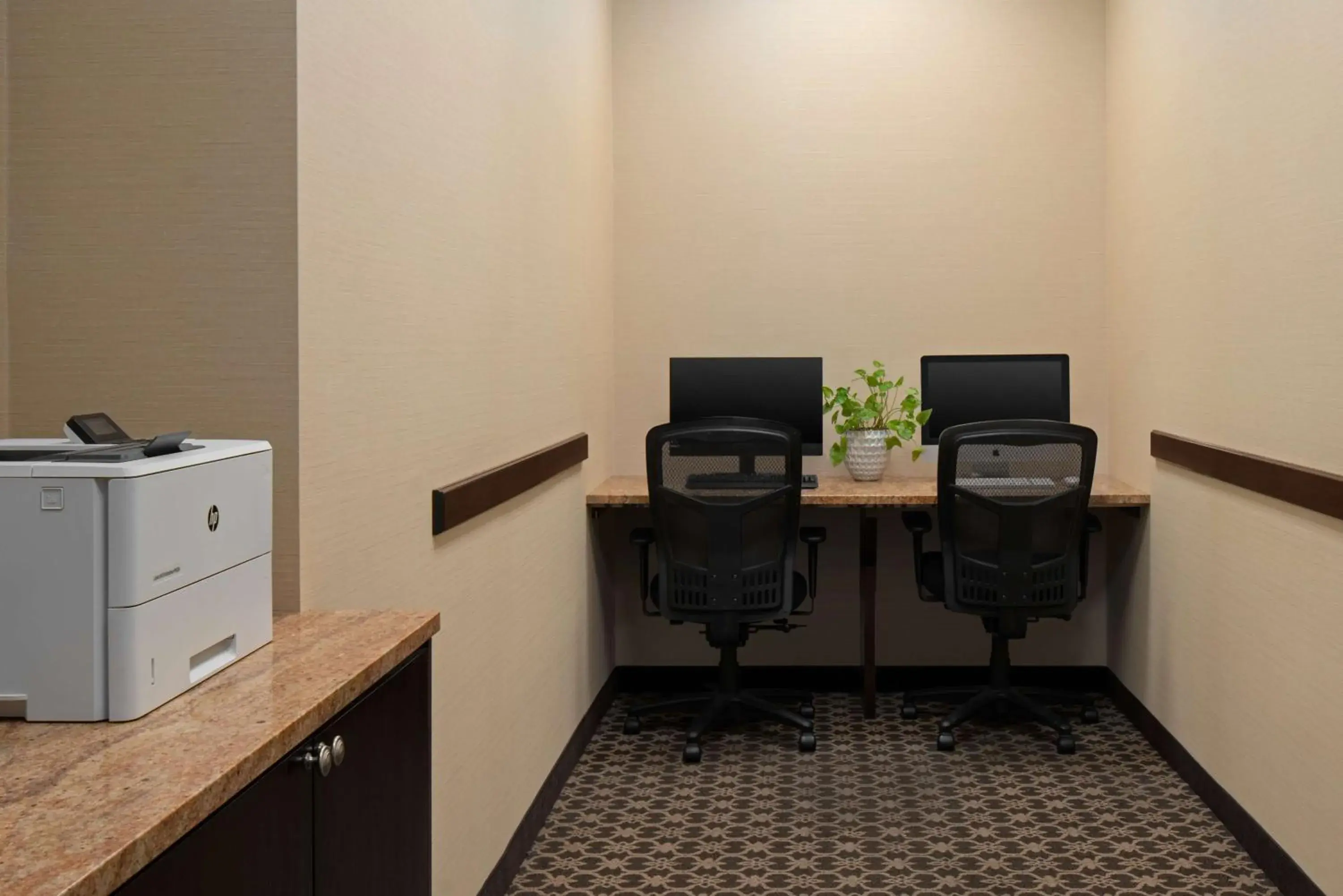 Business facilities in Embassy Suites San Antonio Riverwalk-Downtown