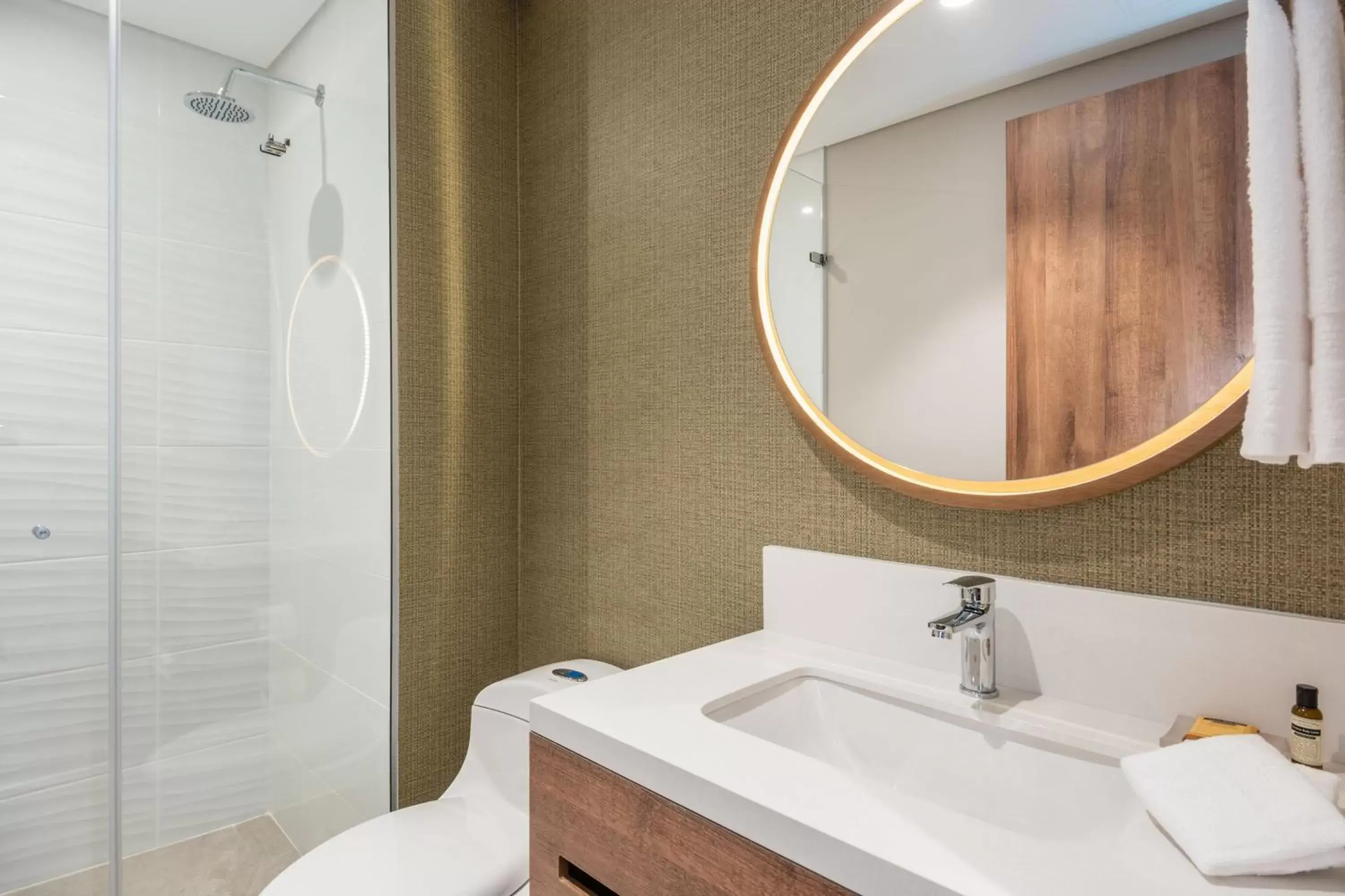 Bathroom in Fairfield by Marriott Medellin Sabaneta