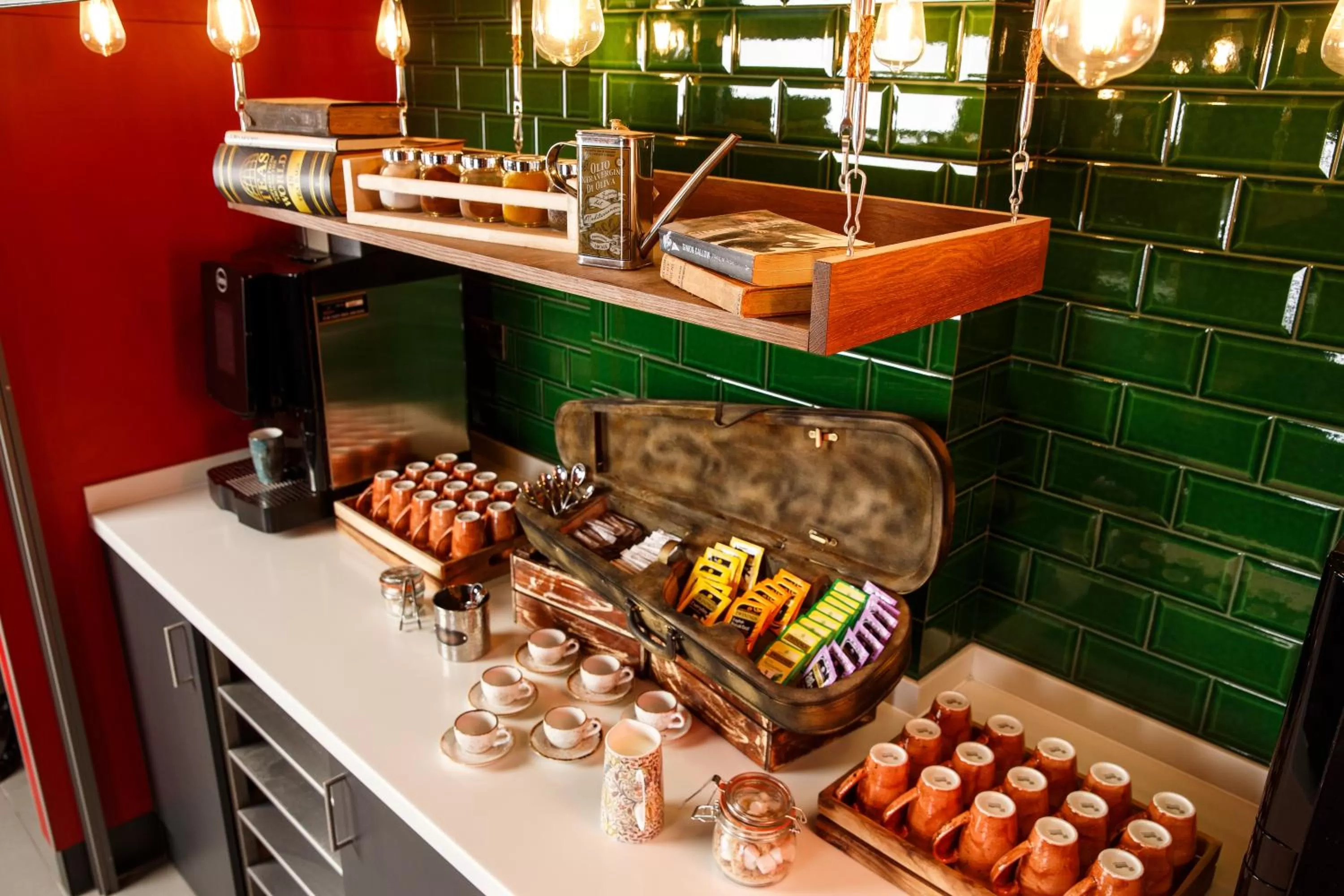 Coffee/tea facilities in ibis Styles London Southwark - near Borough Market