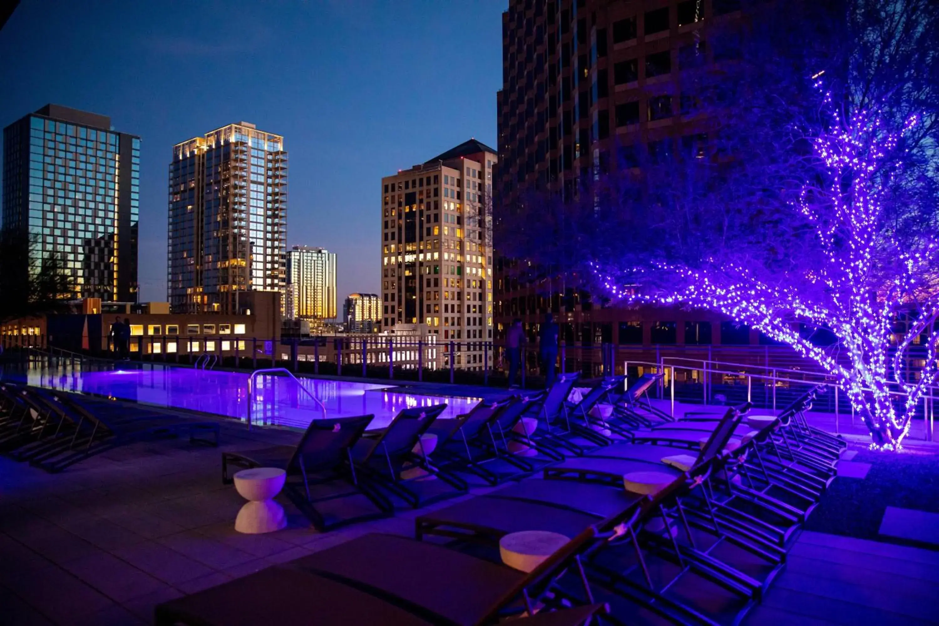 Restaurant/places to eat, Swimming Pool in JW Marriott Austin