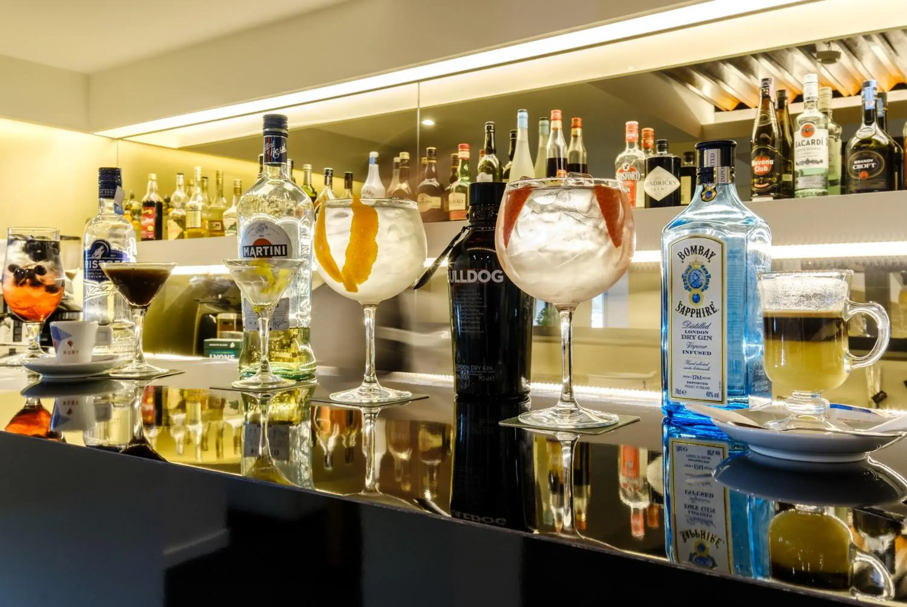 Lounge or bar in Hotel Regina Lounge or bar in Hotel Regina