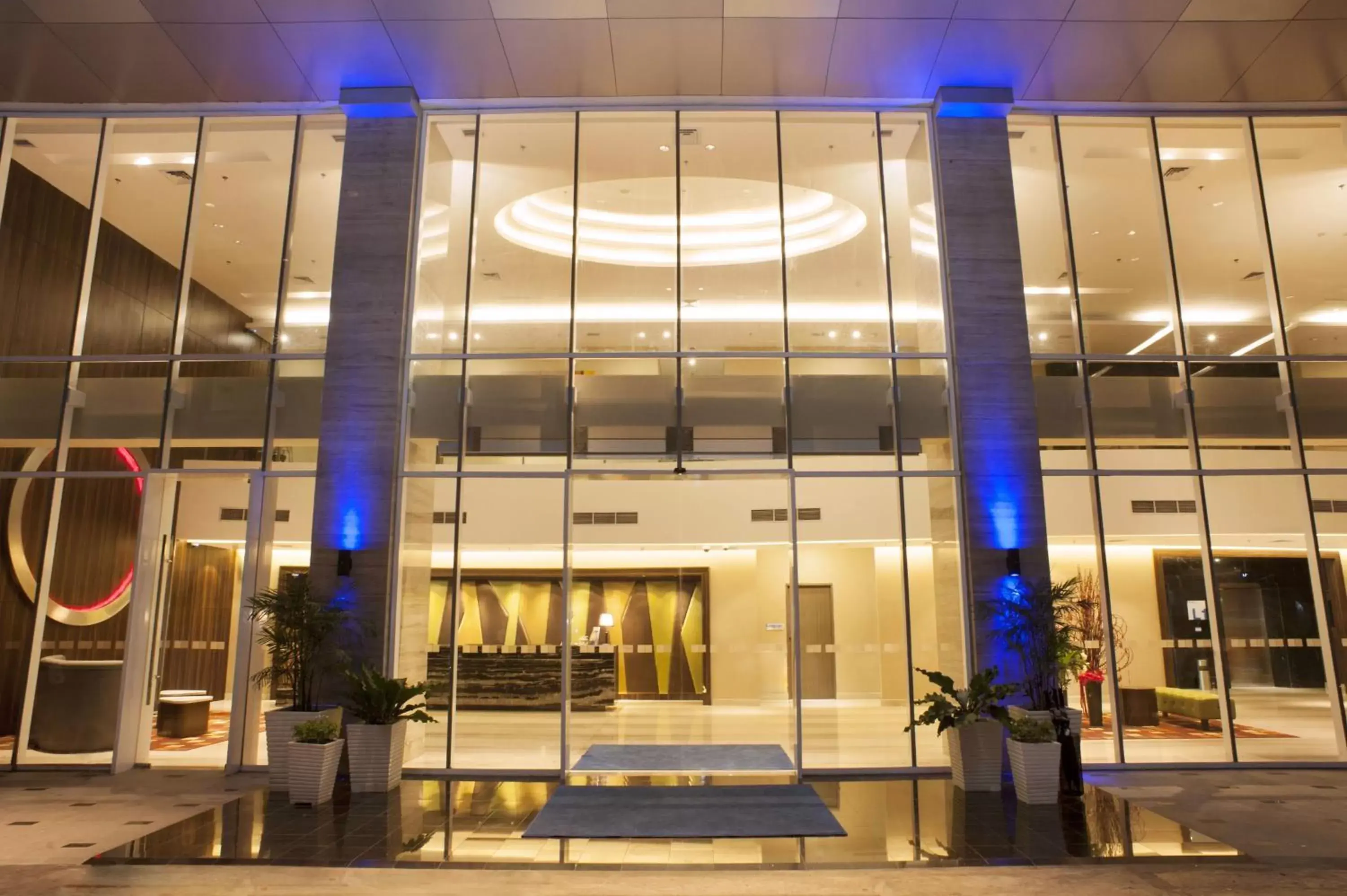 Property building in Holiday Inn Express Surabaya CenterPoint by IHG Property building in Holiday Inn Express Surabaya CenterPoint by IHG