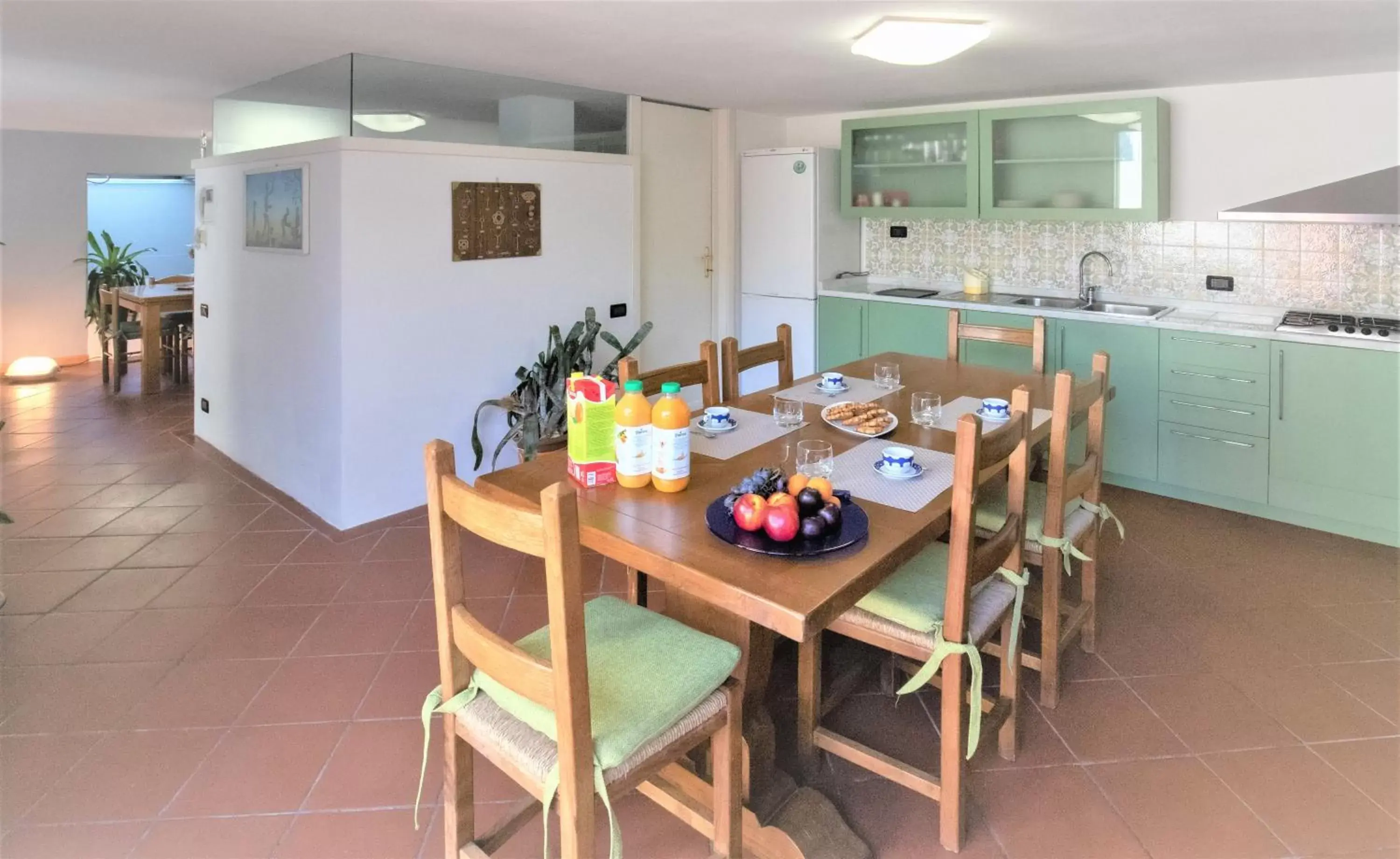 Dining Area in B&B Villa Apuana