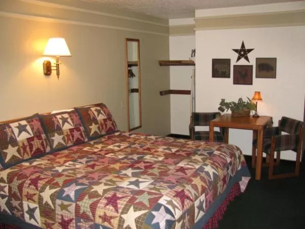 Covered Wagon Motel Lusk WY