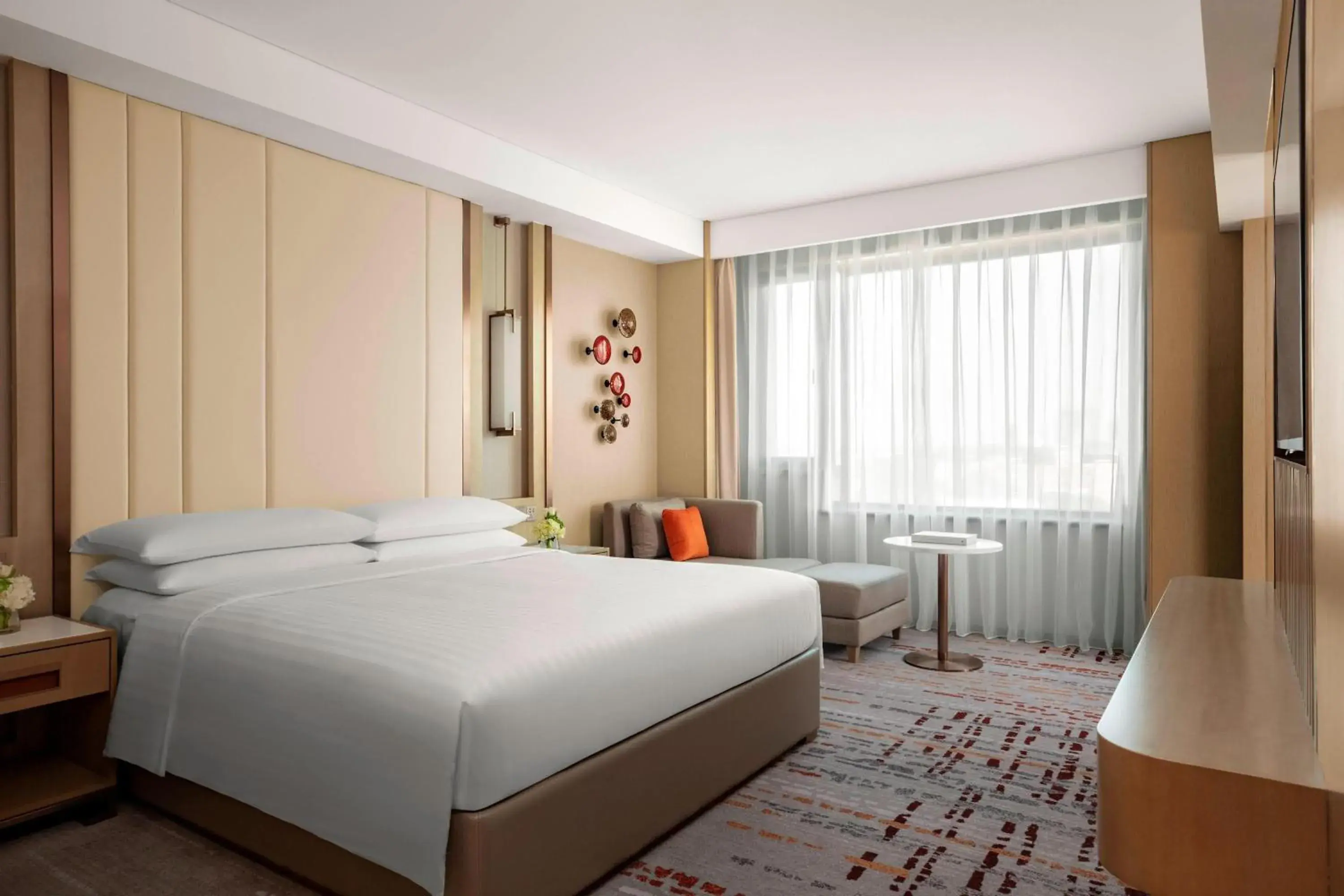 Bedroom, Bed in Shanghai Marriott Hotel Hongqiao