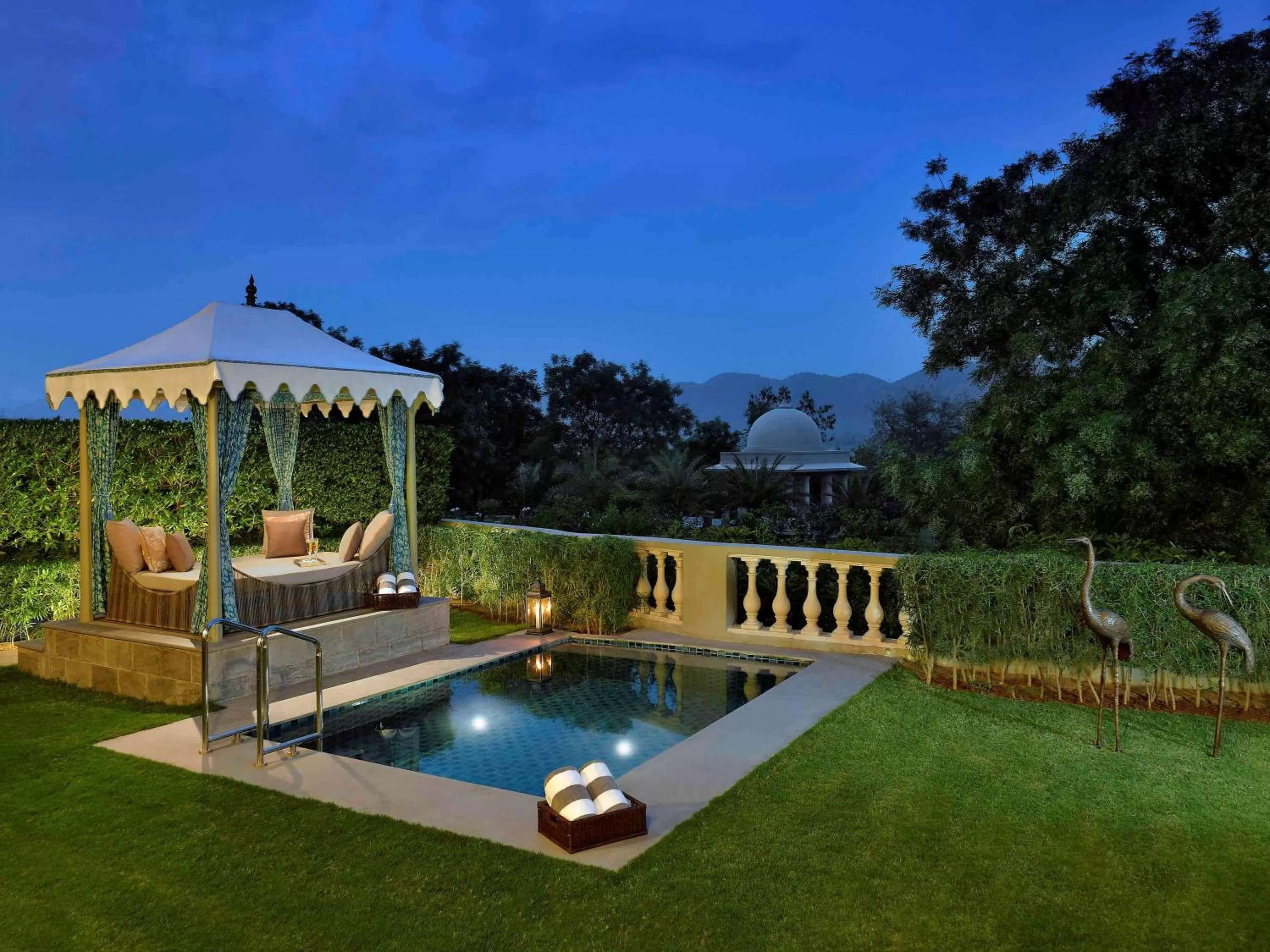 Flamingo Signature Twin Room with Plunge Pool- 15% discount on Food & Soft Beverages and Spa, 4 pieces laundry once per stay - single occupancy in Raffles Udaipur