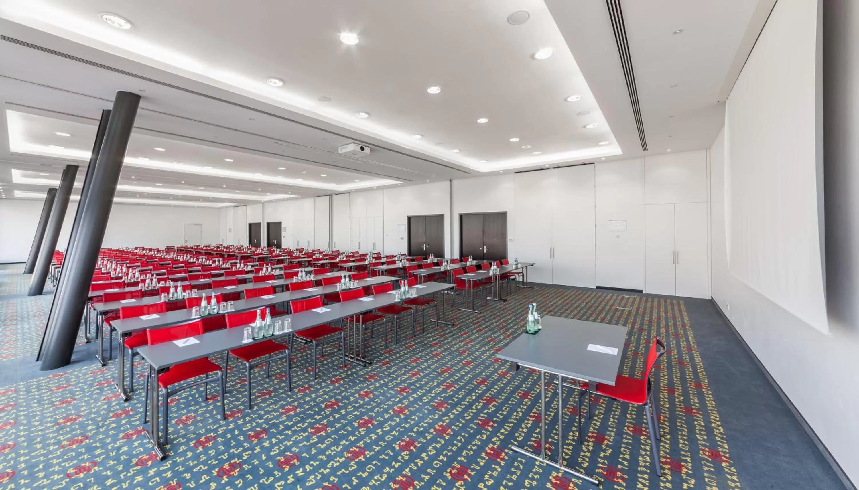 Meeting/conference room in Holiday Inn Munich - Westpark by IHG
