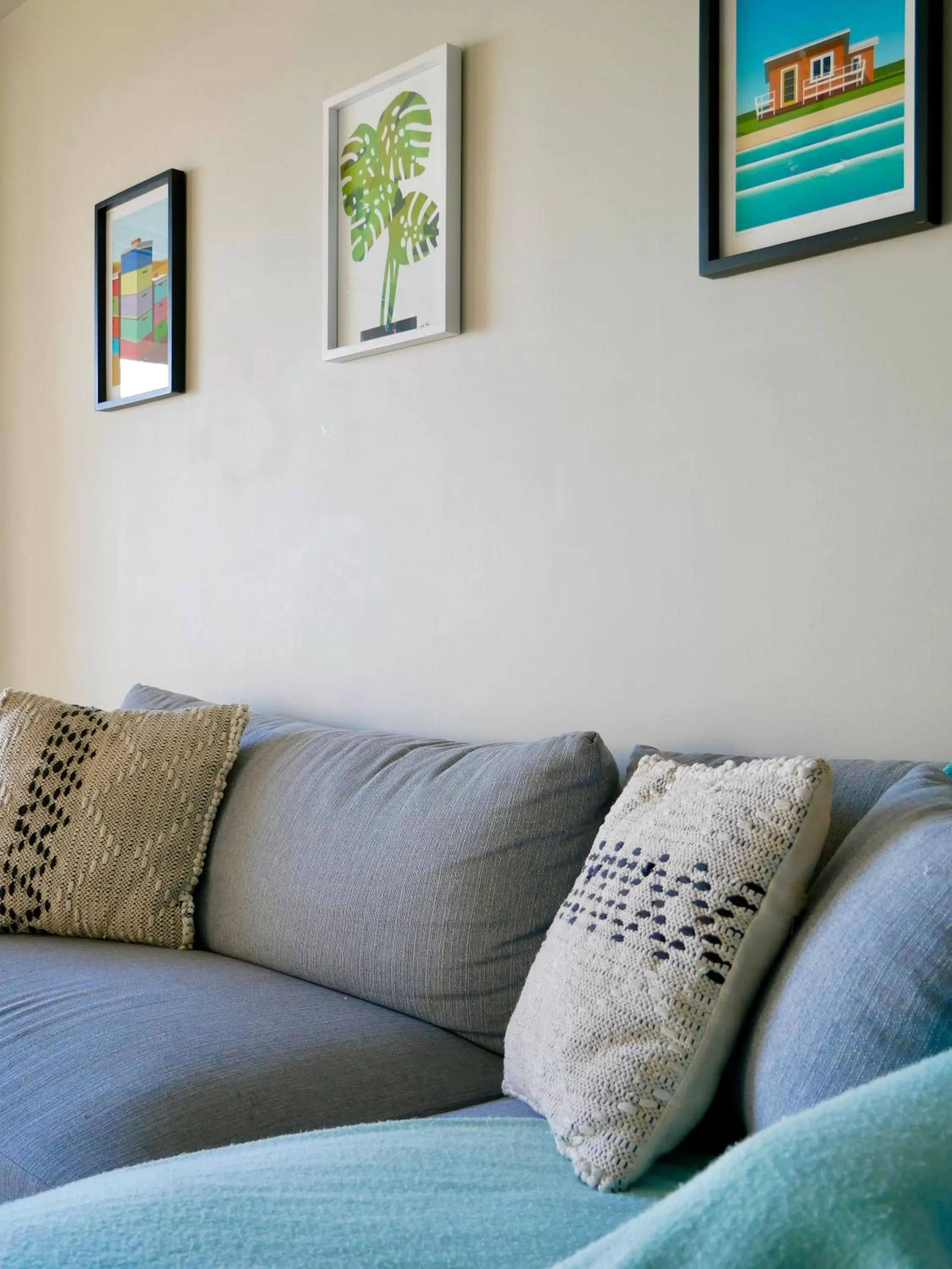 Decorative detail in Boulevard Waters