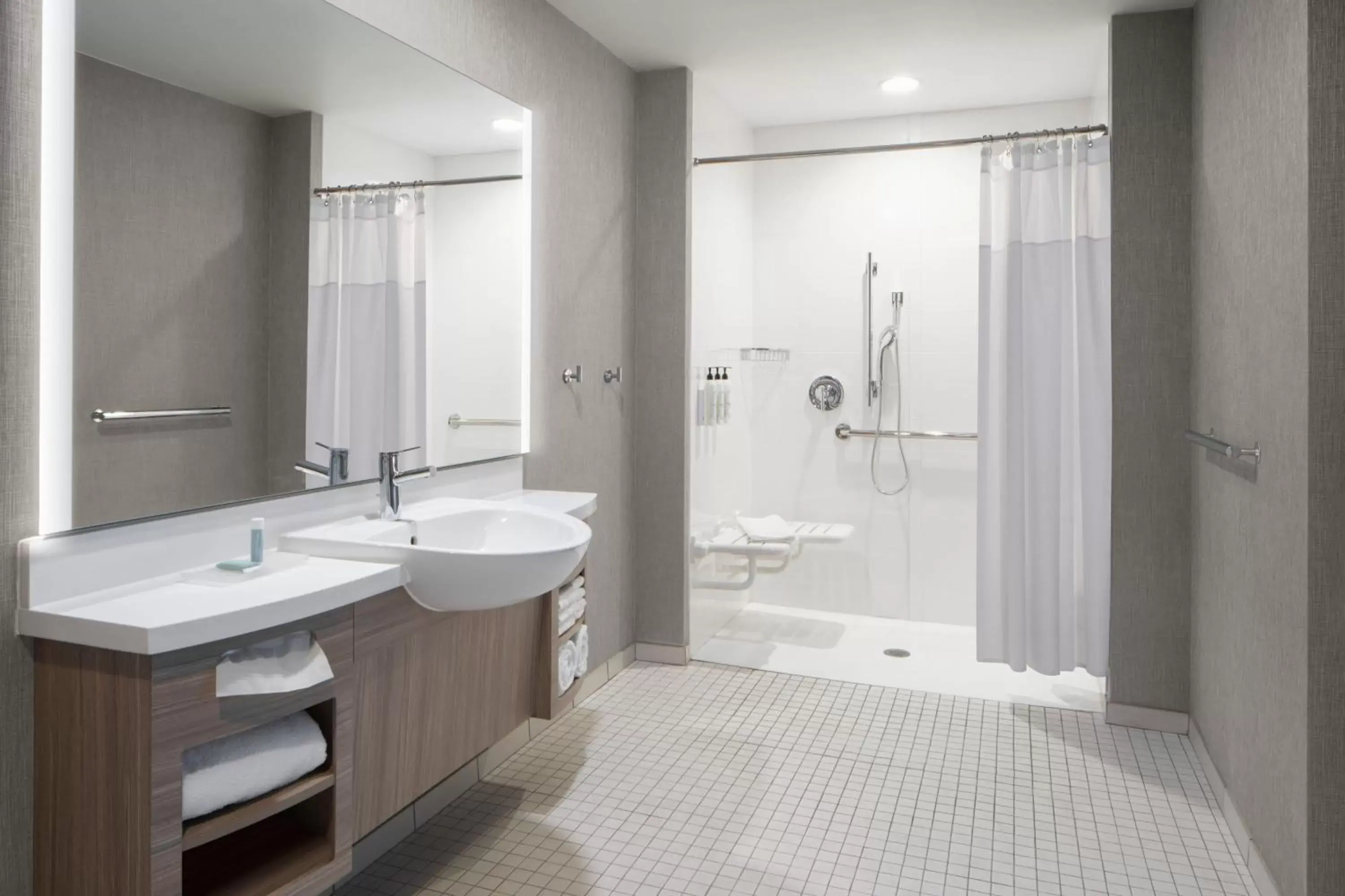 Bathroom in SpringHill Suites by Marriott Columbia near Fort Jackson