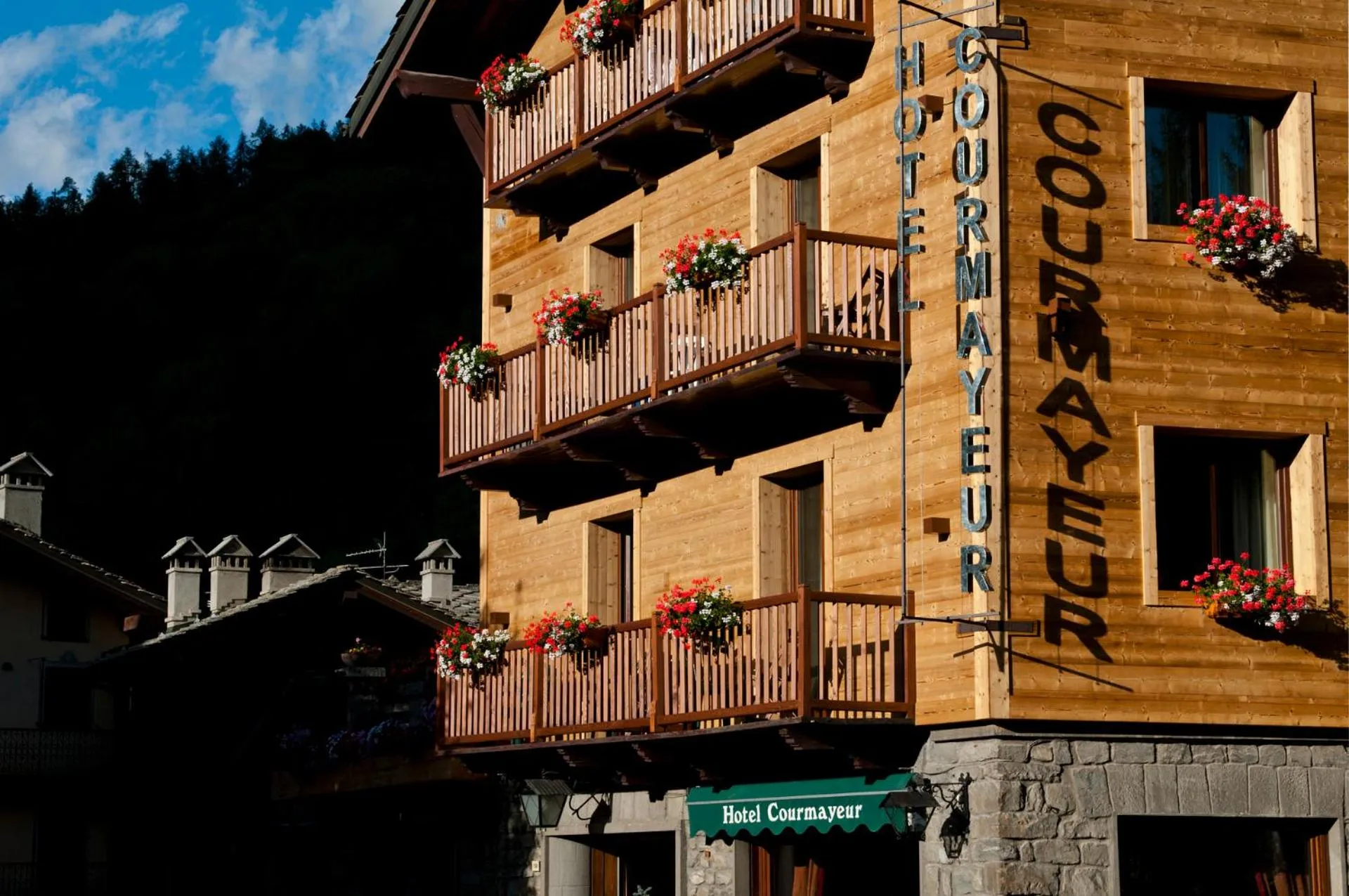 Property building in Hotel Courmayeur