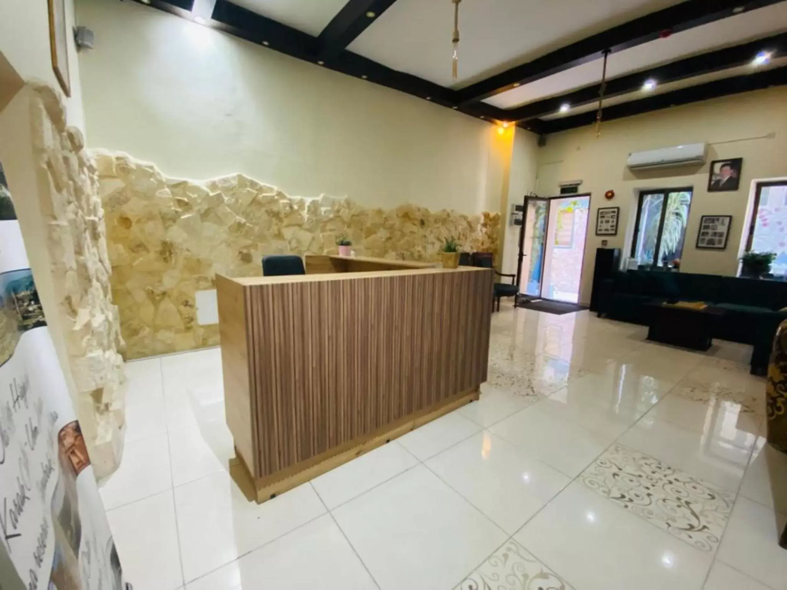 Lobby/Reception in Zaman Ya Zaman Boutique Hotel