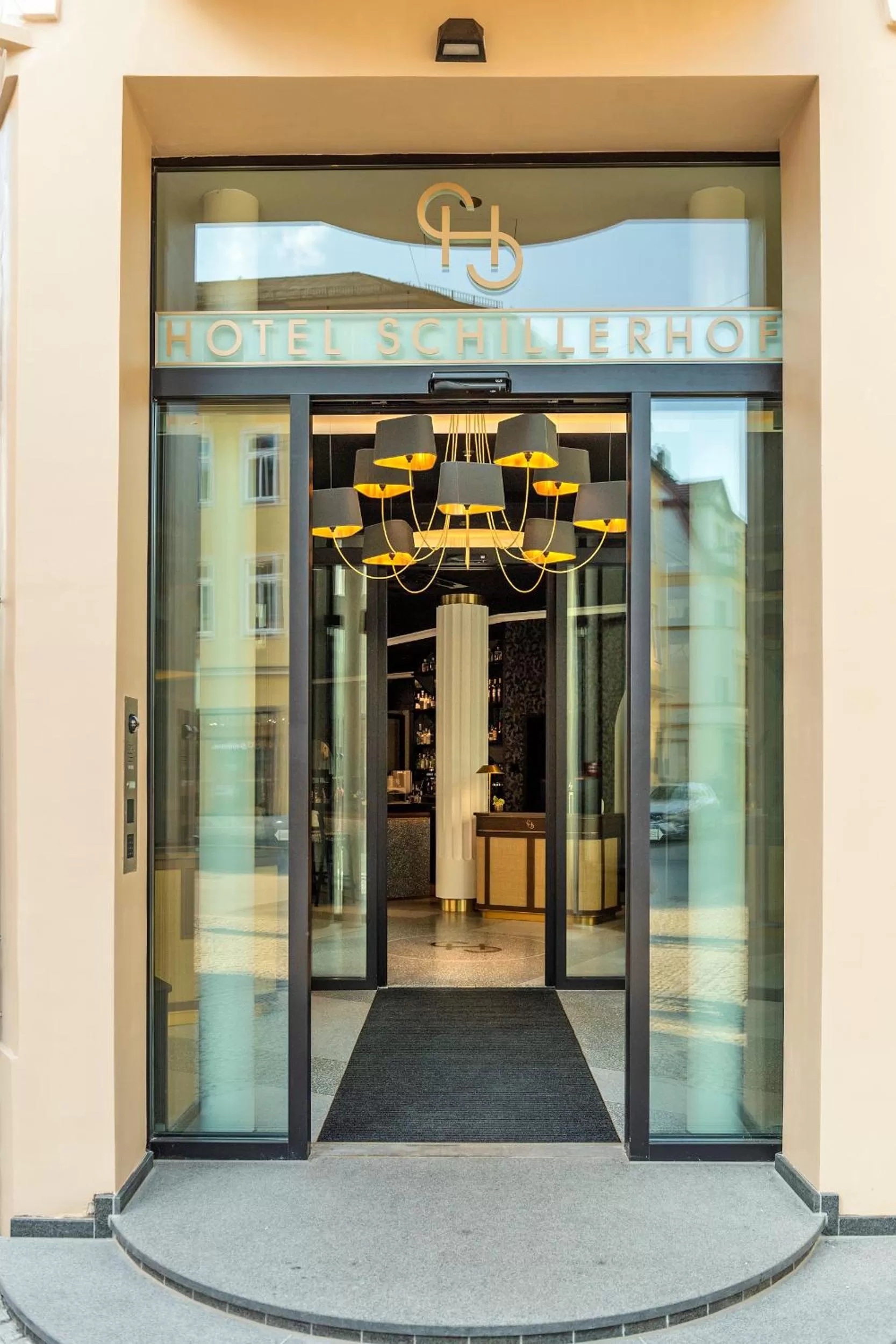 Facade/entrance in Hotel Schillerhof, Weimar