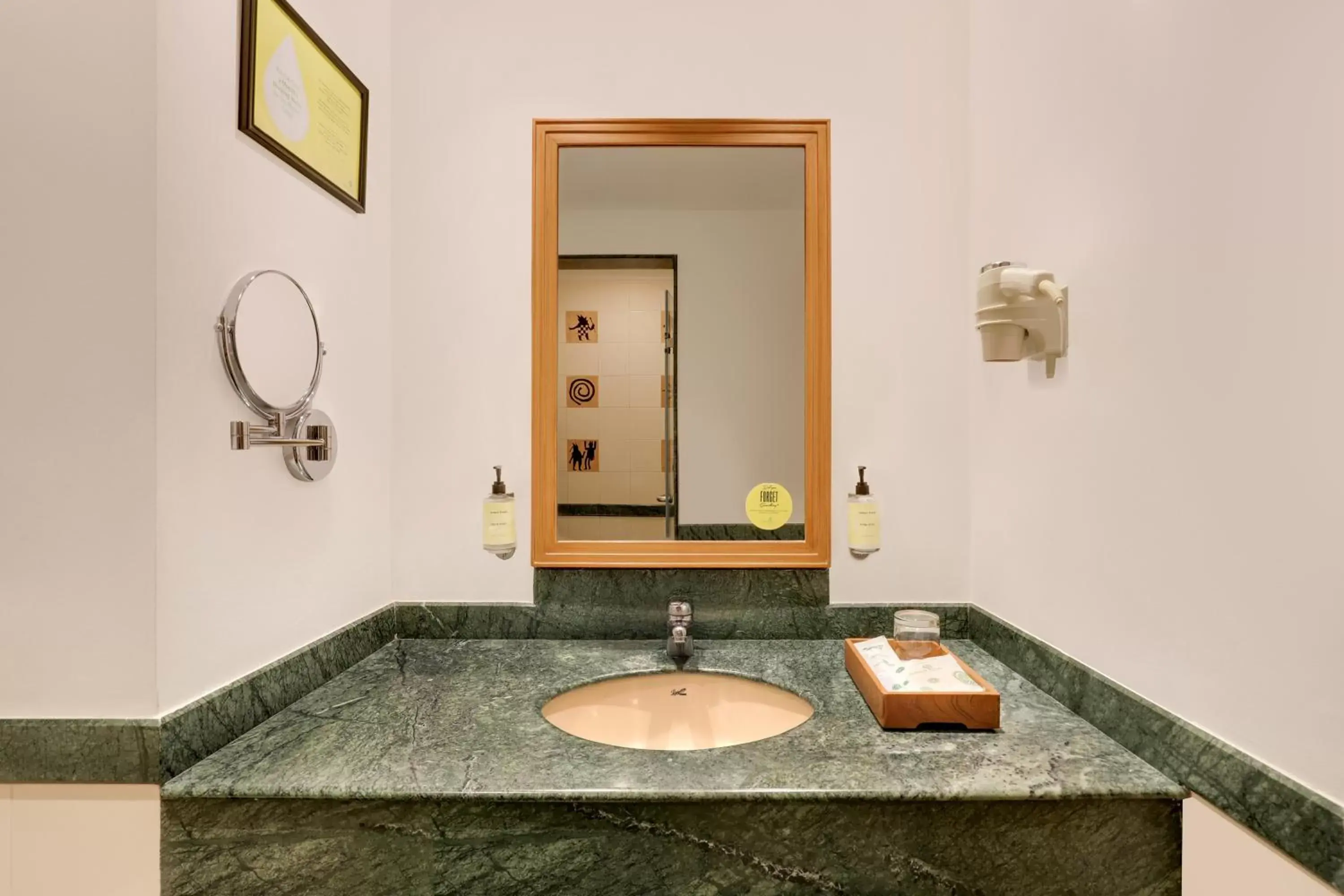 Bathroom in Lemon Tree Hotel, Aurangabad